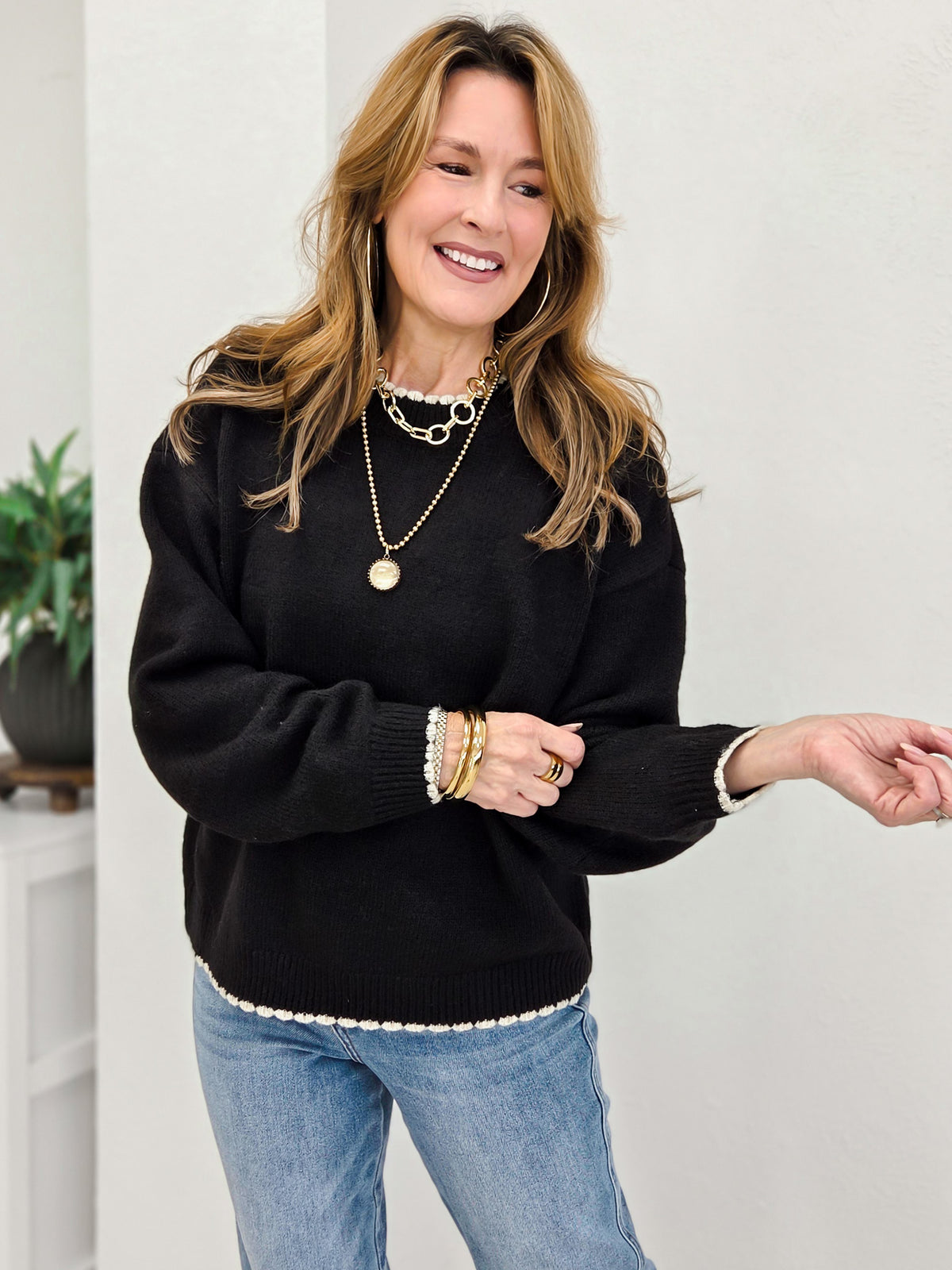 Contrast Edge Crew Neck Long Sleeve Sweater
