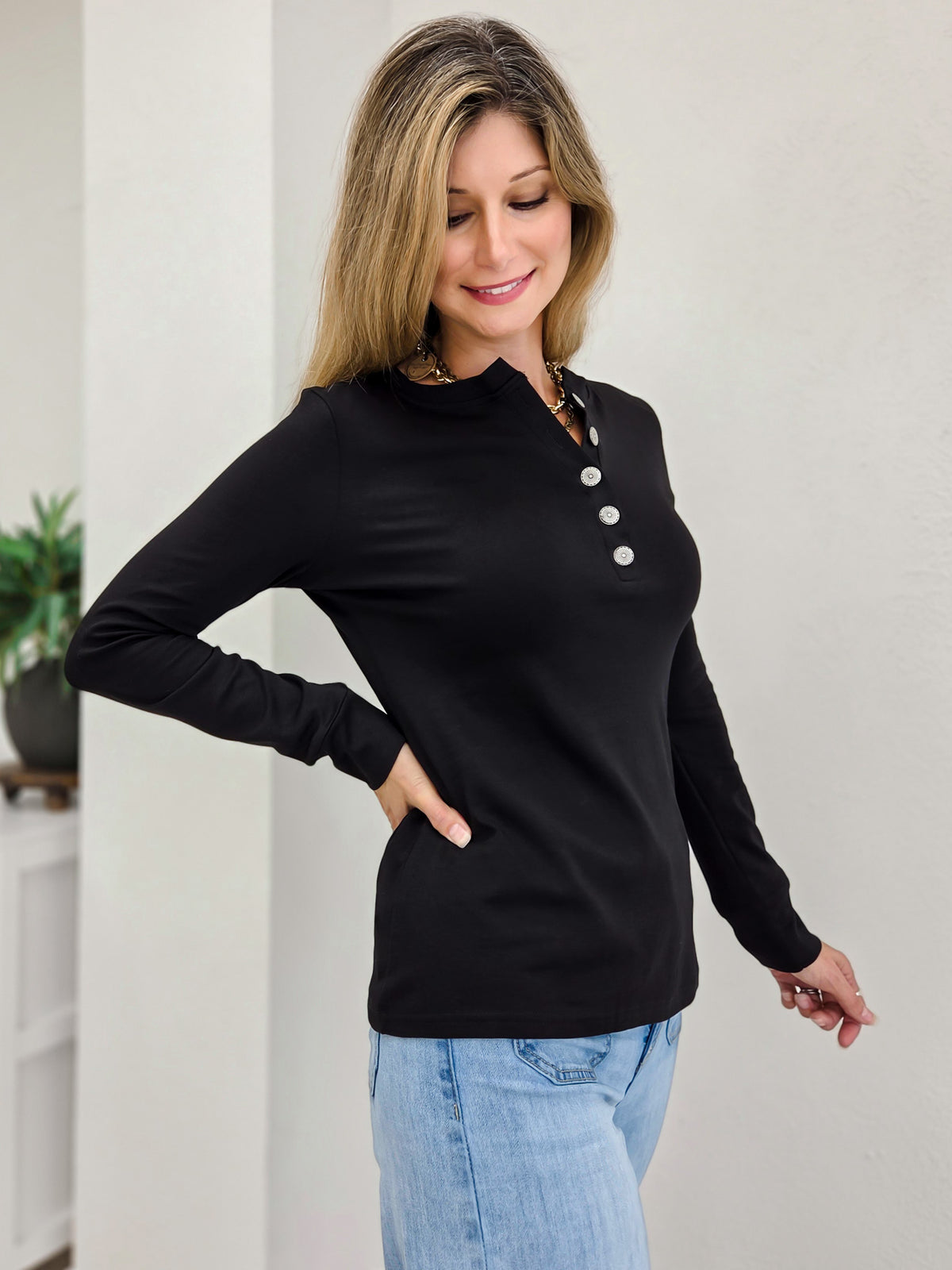 Quarter Concho Button Down Long Sleeve Top
