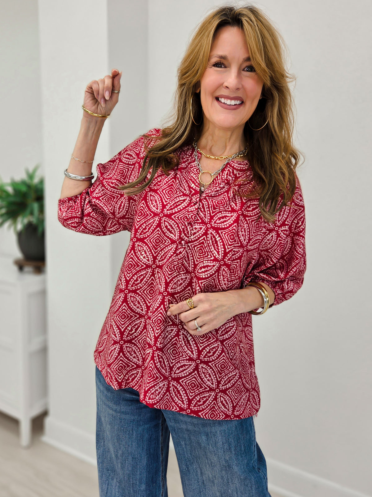 Geometric Print Puff Sleeve Split Neck Blouse