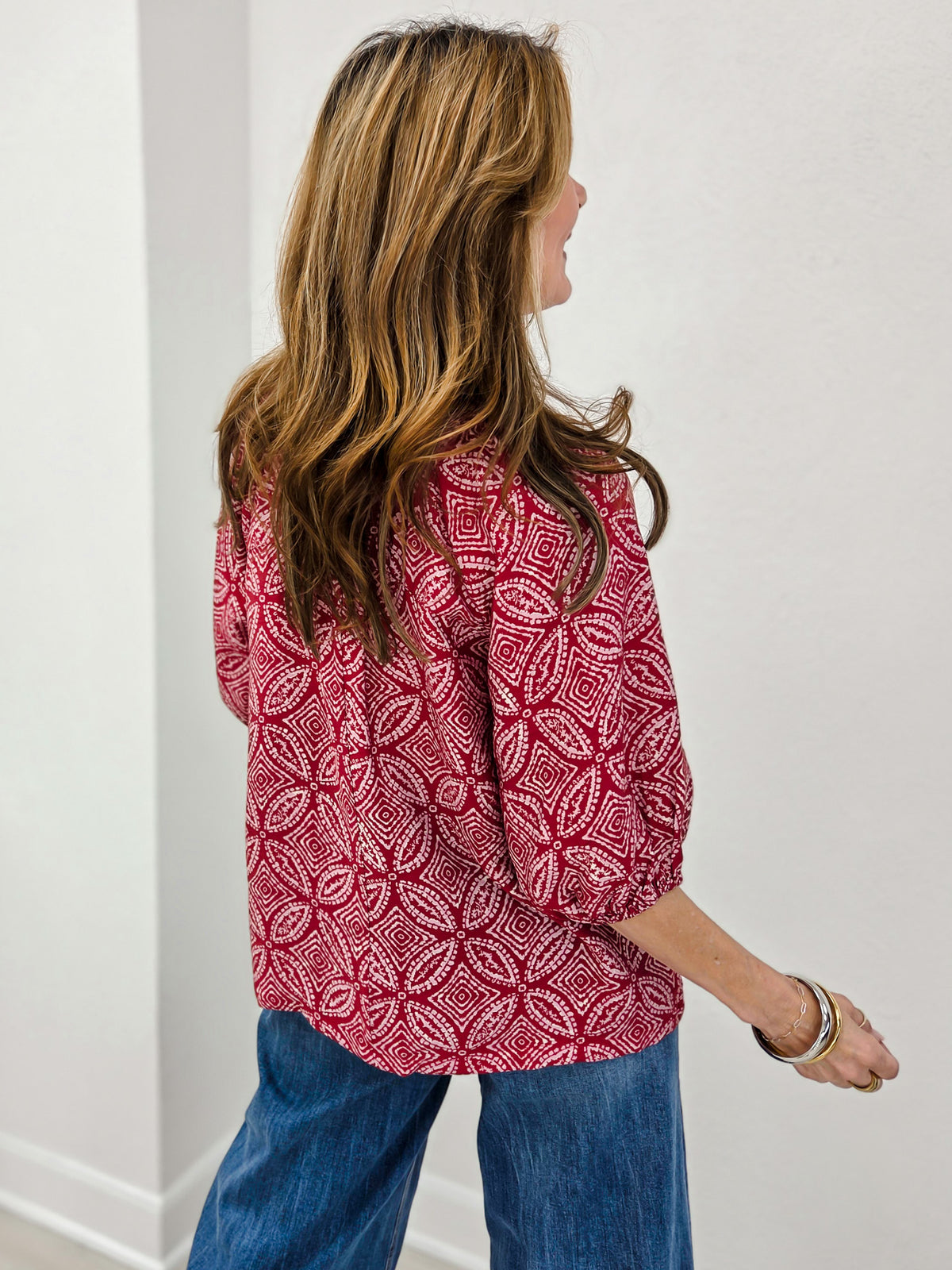Geometric Print Puff Sleeve Split Neck Blouse