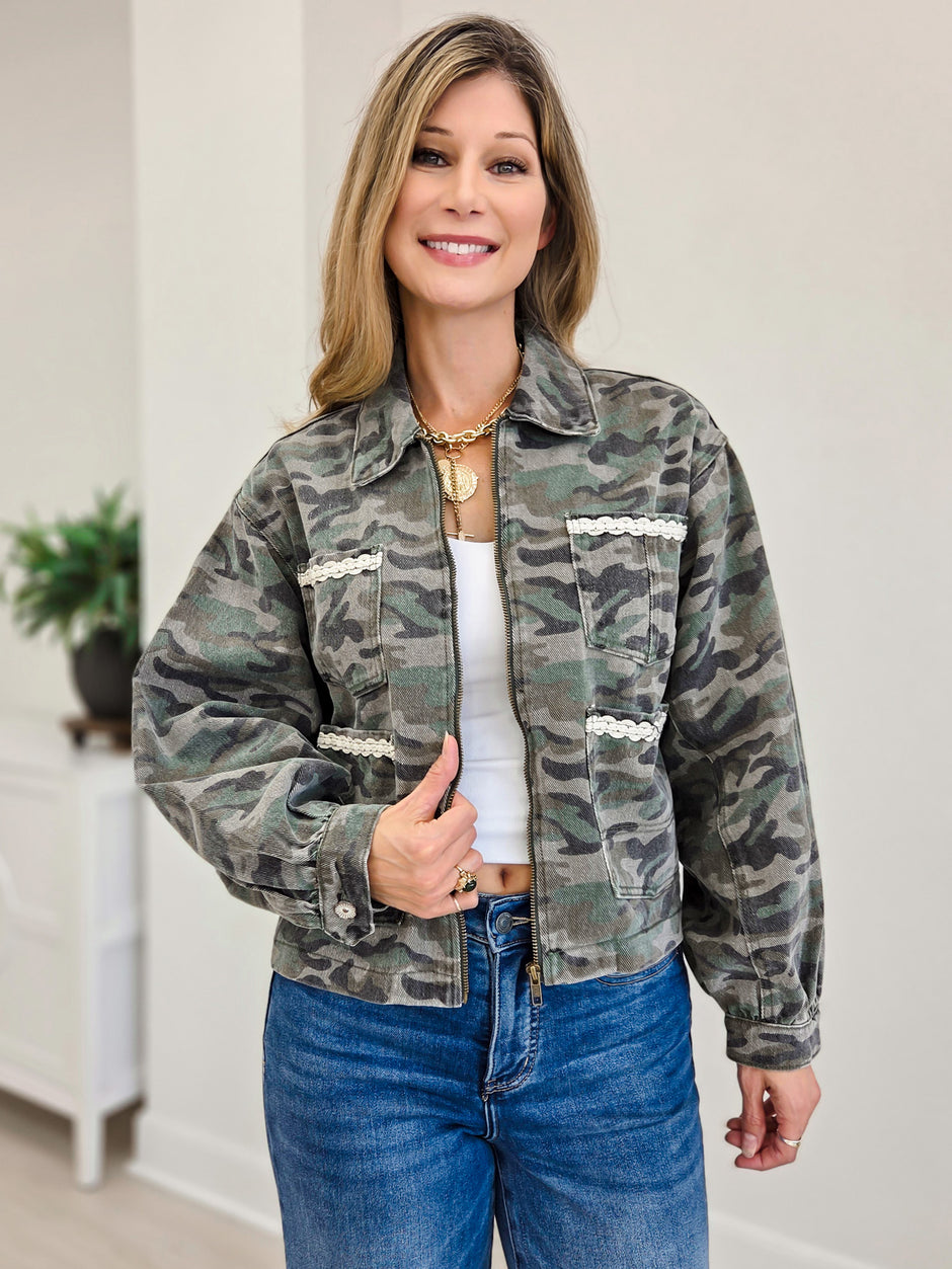 Adjustable Buckle Lightweight Zip-Front Closure Jackets