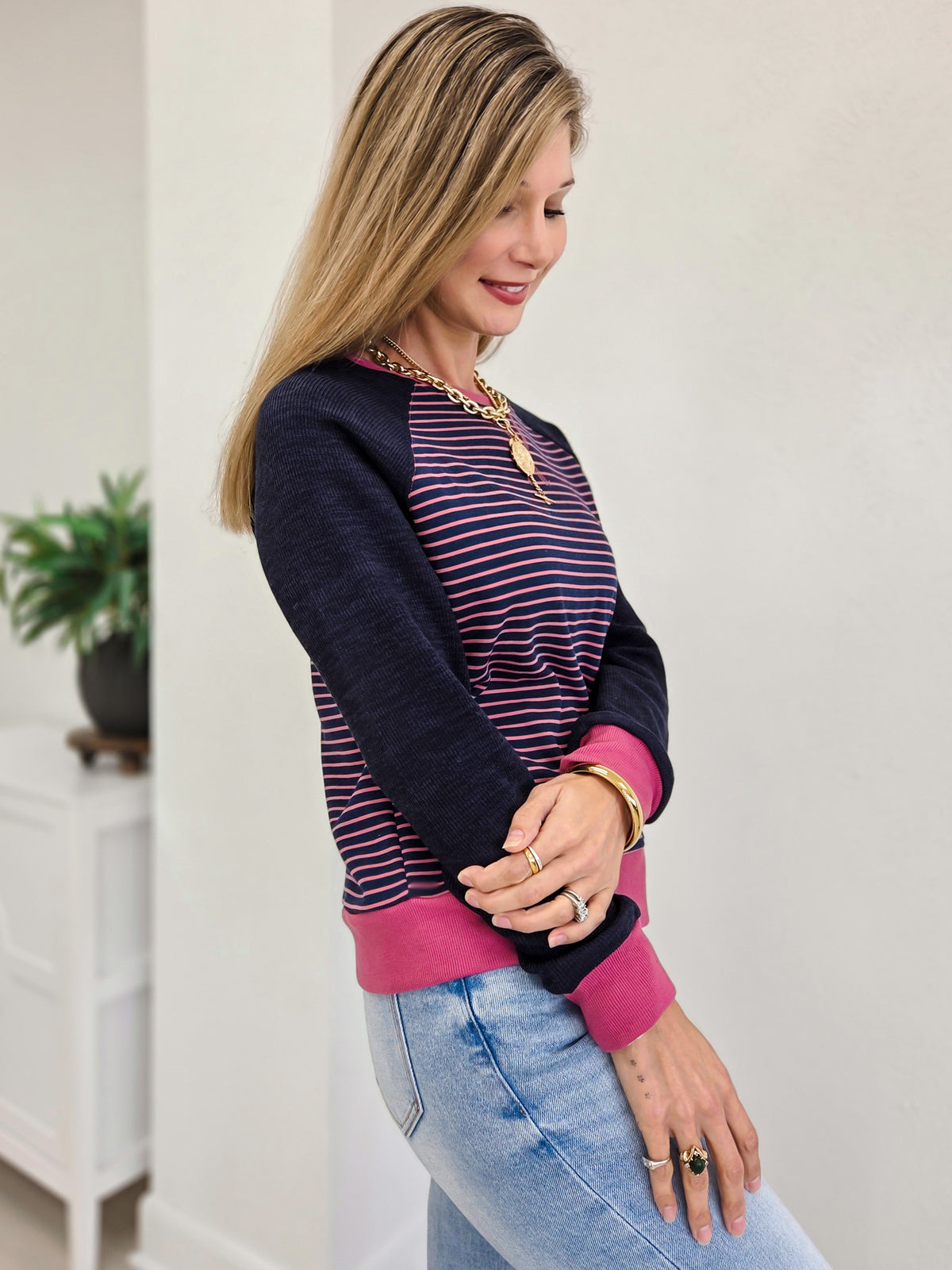 Color Blocked Loose Fit Striped Sweatshirt