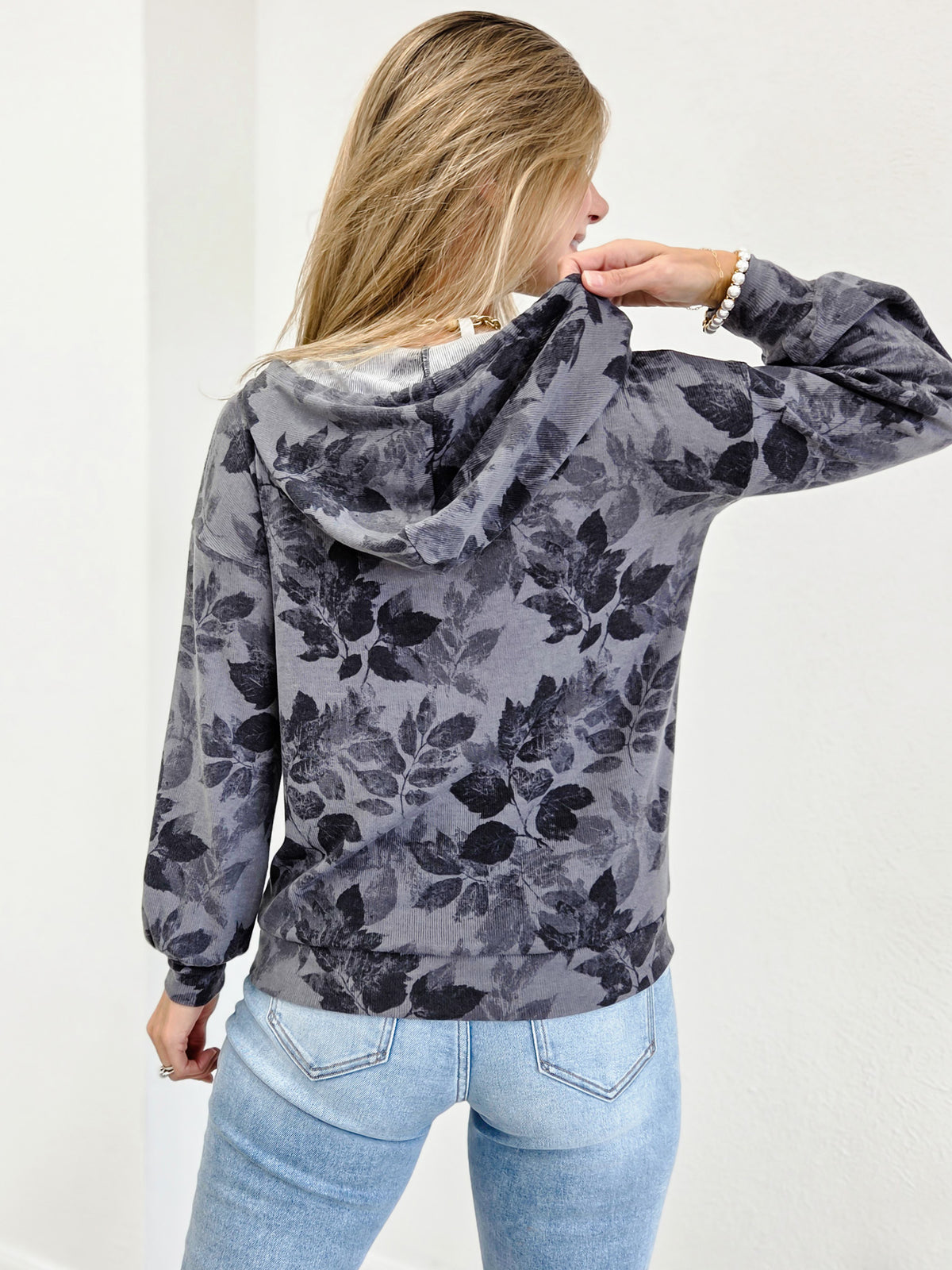 FLORAL PRINTED DRAWSTRING HOODIE TOP