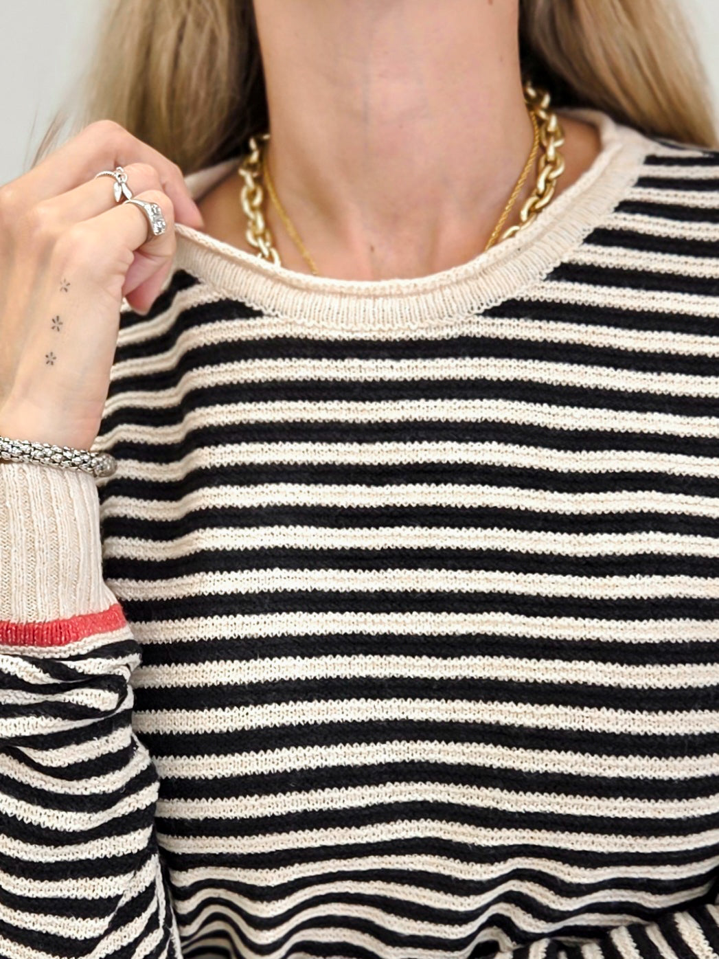 Color Contrast Crew Neck Sweater