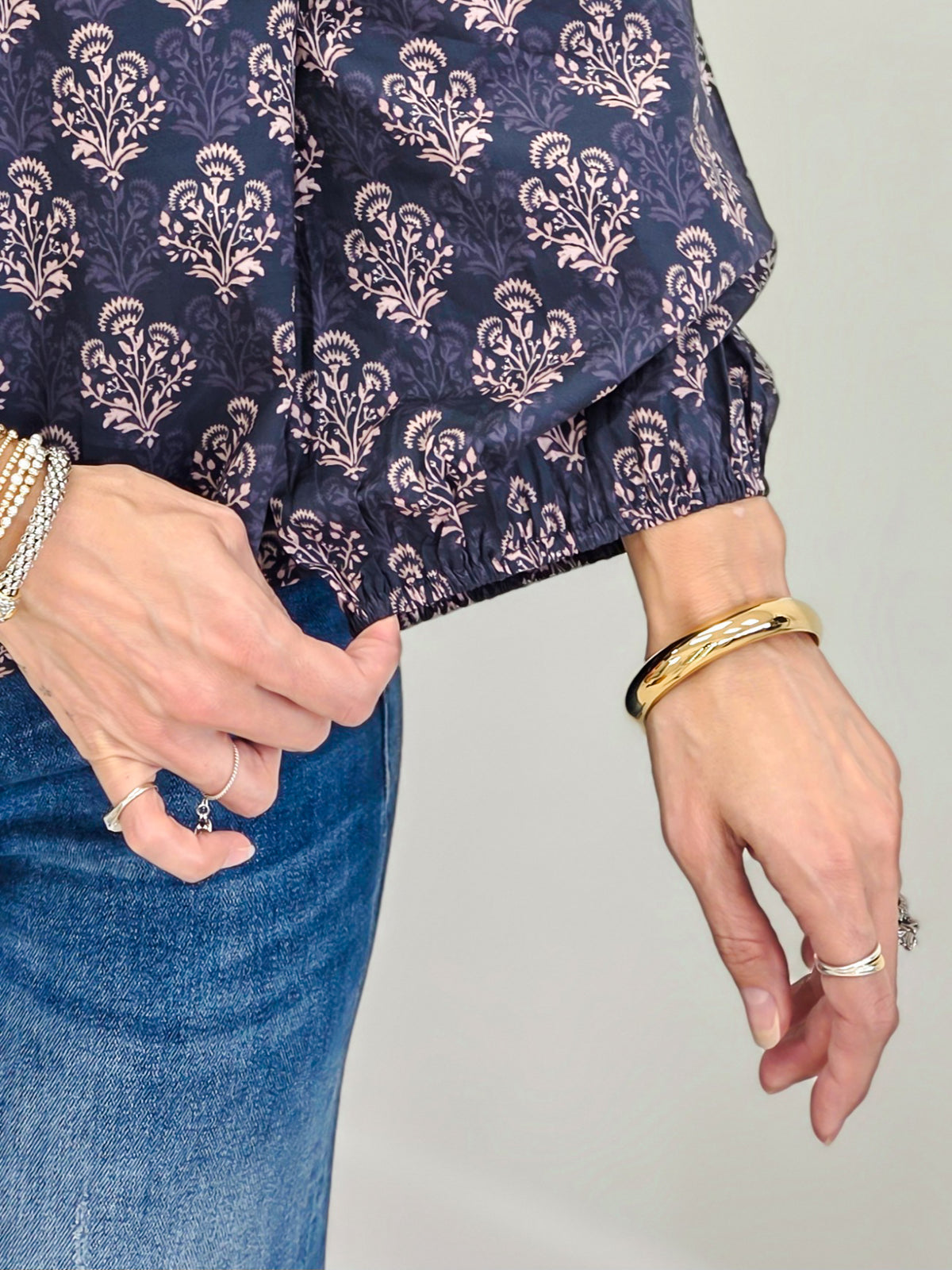 Scallop Trim Baroque Floral Top