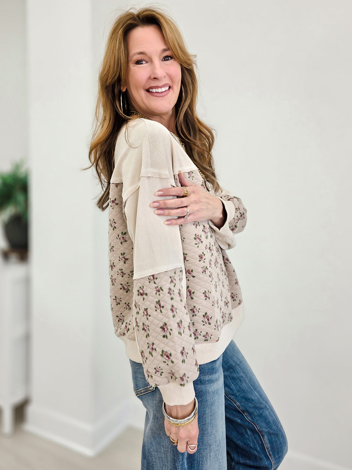 Dainty Floral Quilted Contrast Panel Pullover