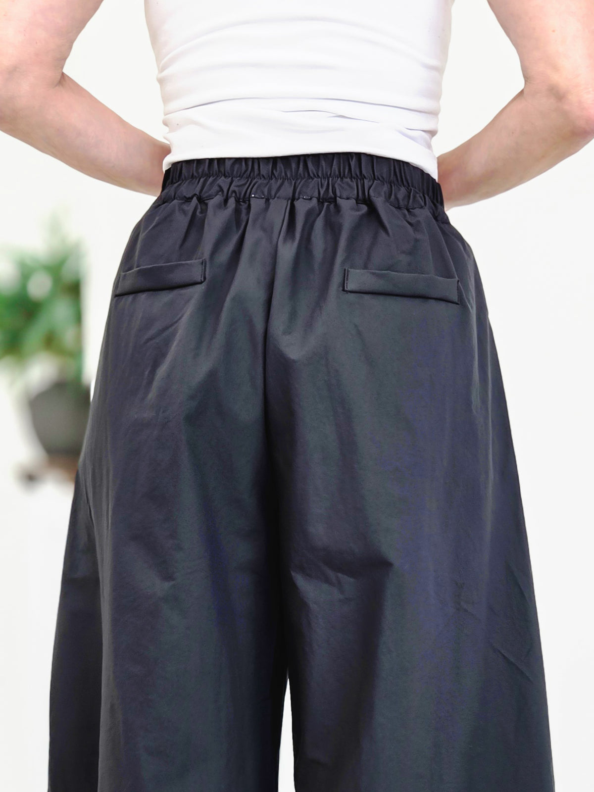 Sandy Poplin Set Featuring A Hi Lo Top & Wide Leg Pants