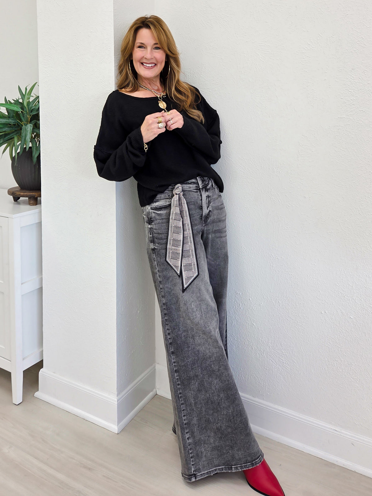 Judy Blue SOMBRA Mid-Rise Palazzo Split Back Yoke Jeans