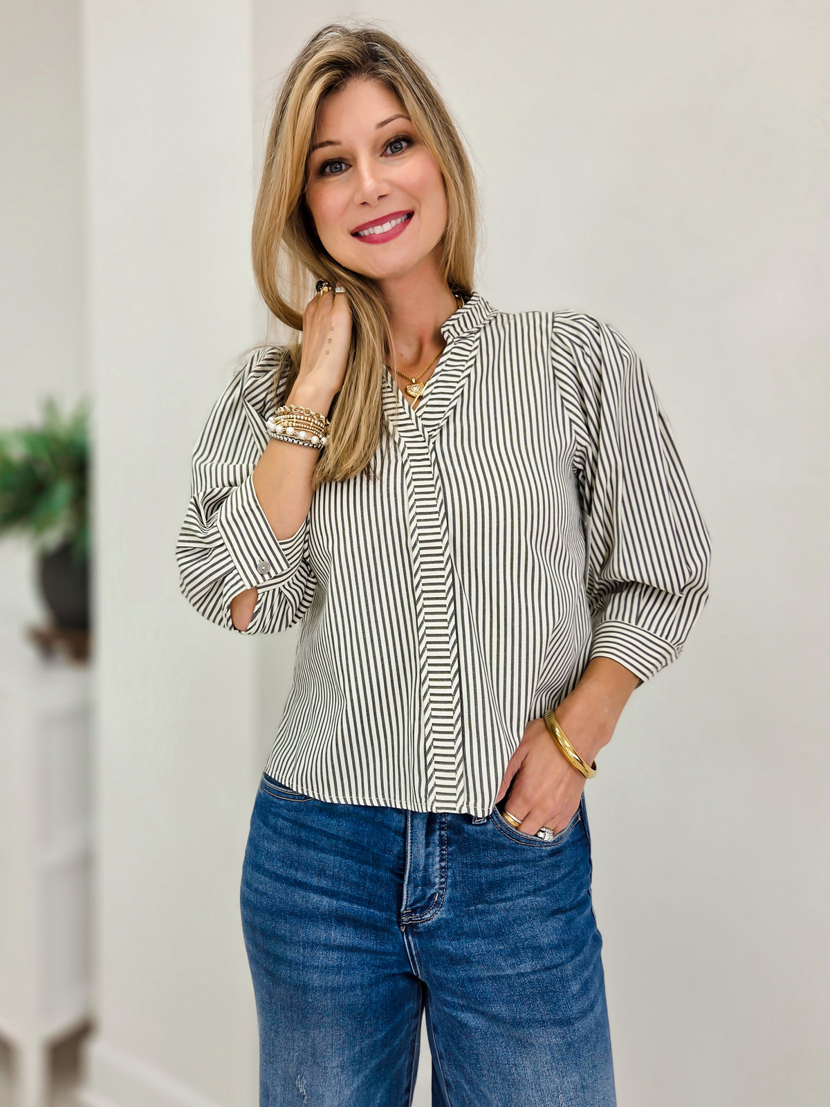 Railroad Stripe V-neck Puff Sleeve Blouse