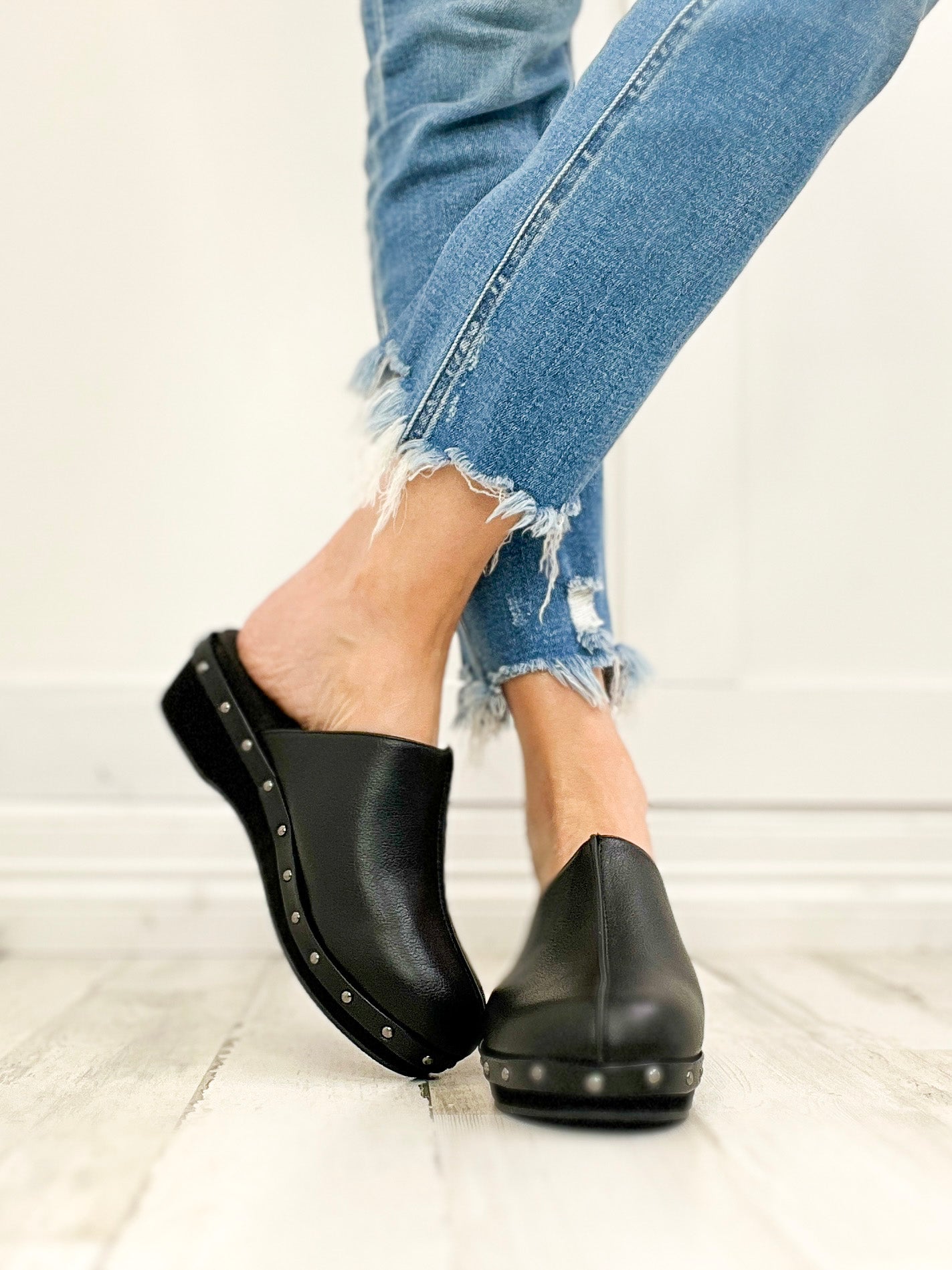 Corkys NEWBIE Clogs in Black 2