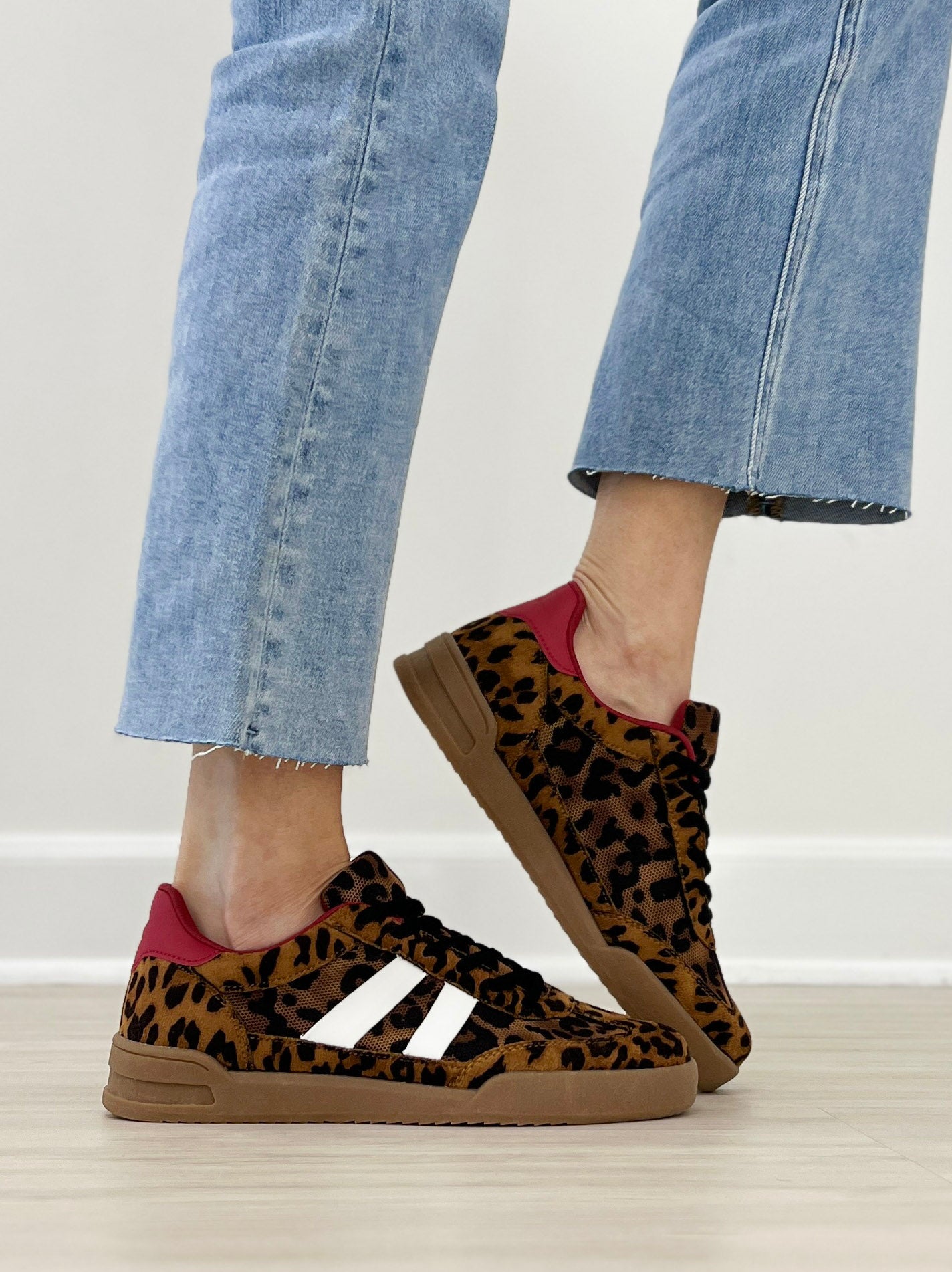 Double Stripe Design Court Sneakers in Camel Leopard & Red