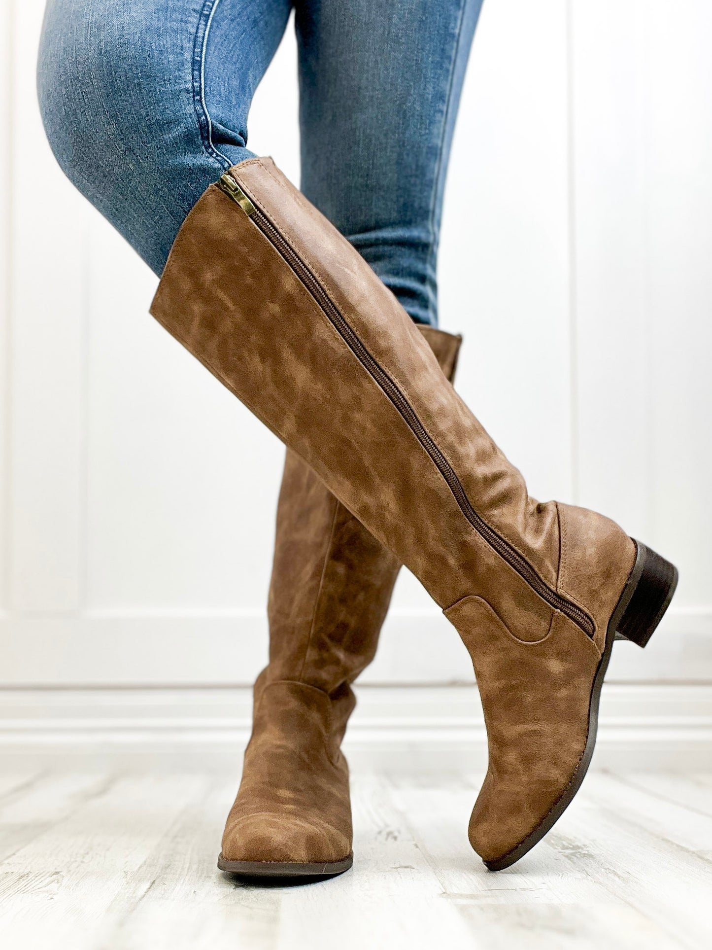 Corkys Hold Your Horses Boot in Tan Oil Pu