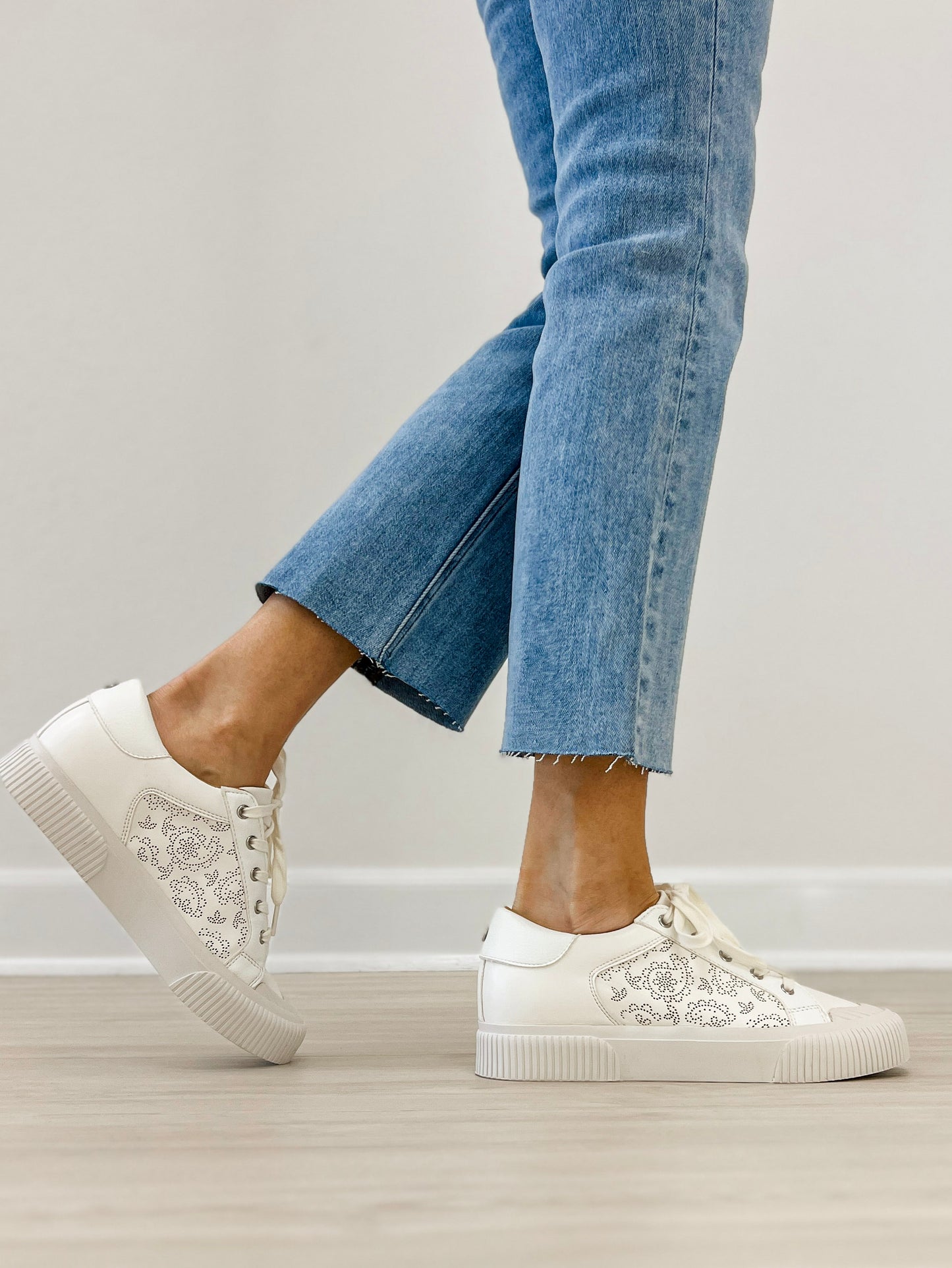 Yellowbox Gallen Lace Up Sneaker in White