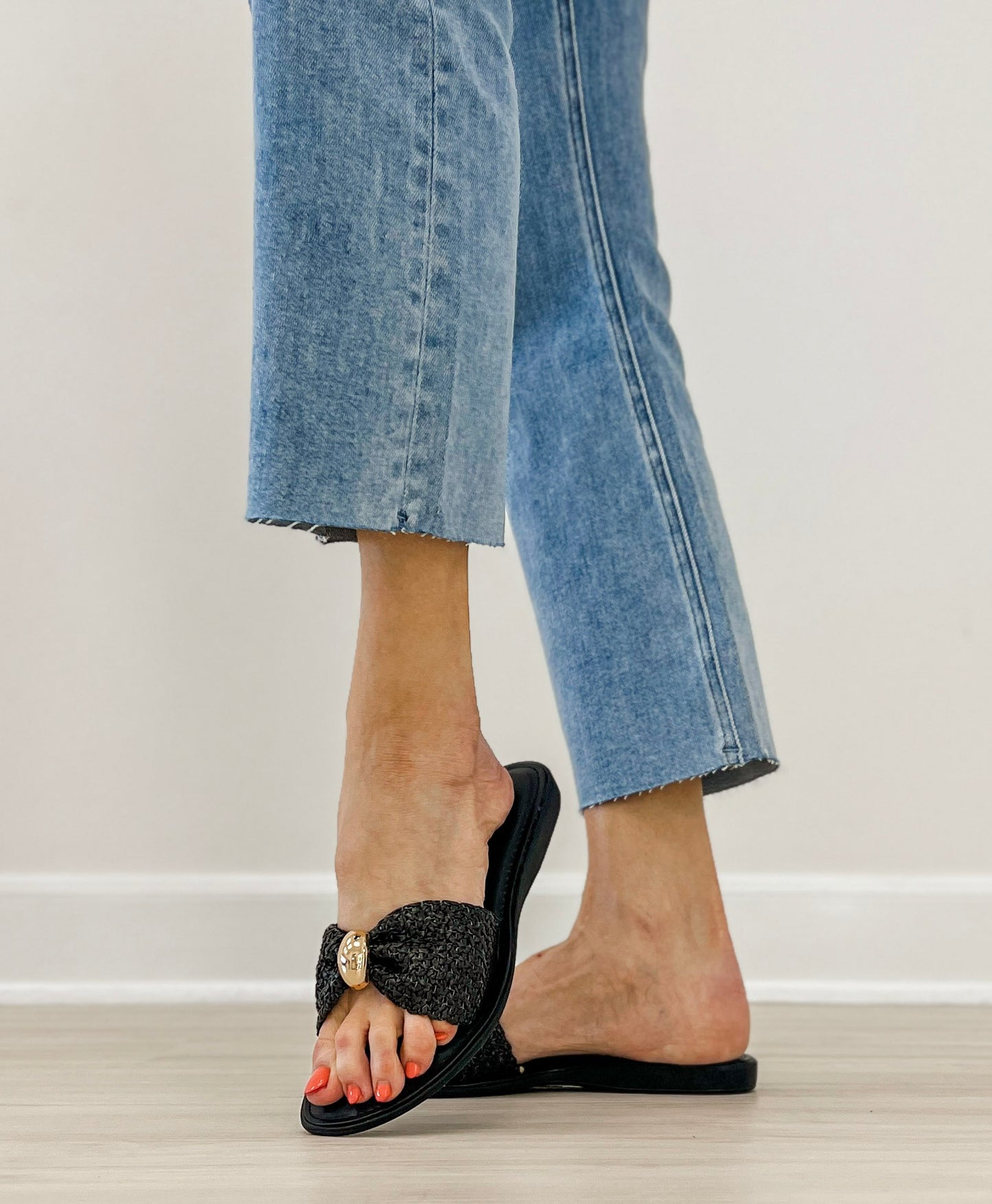 Pierre Dumas Pick Woven Gold Accent Slide Sandals in Black