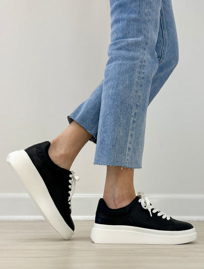 Yellowbox Ella Sneakers in Black