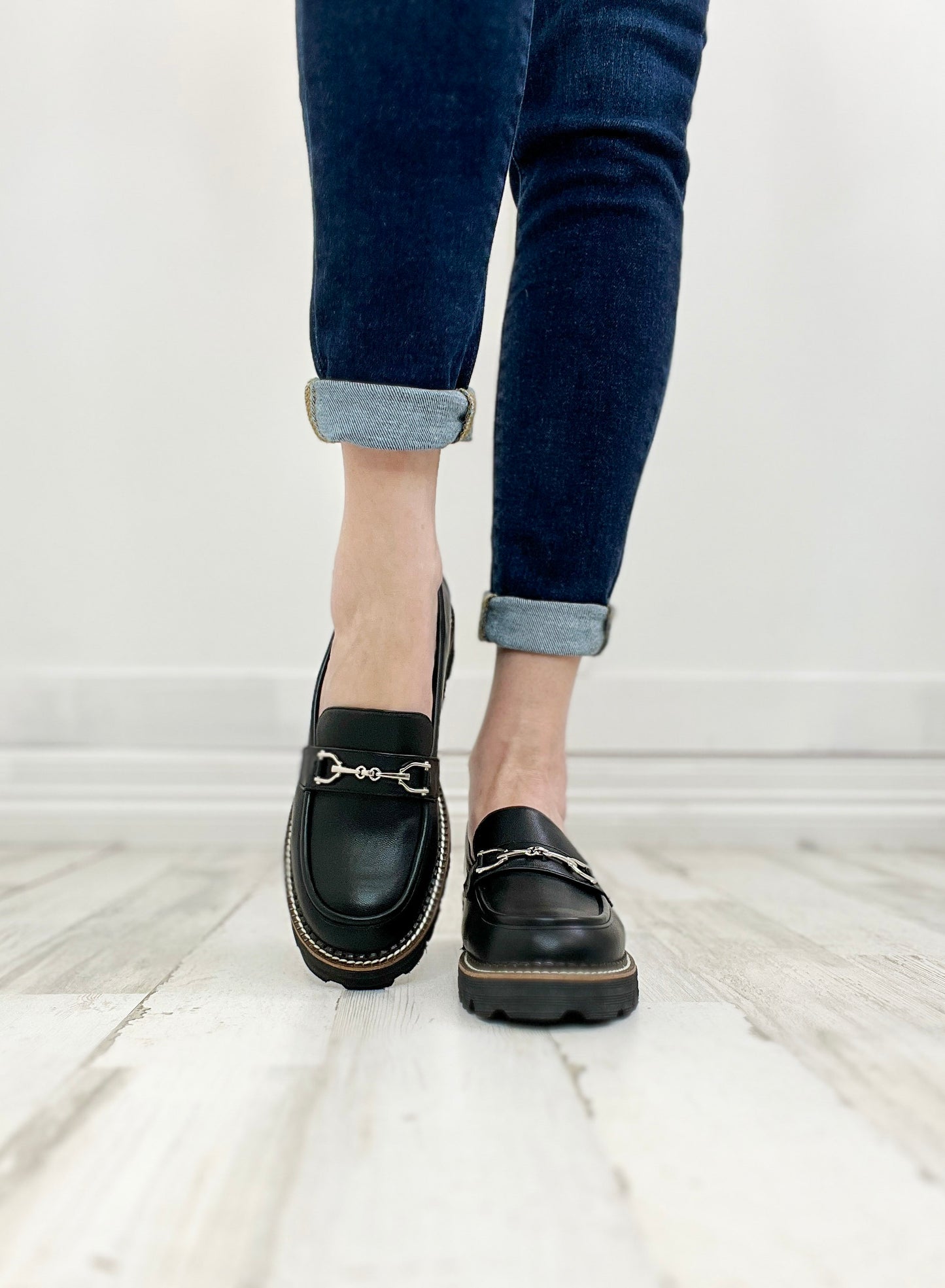 Corkys Brownie Point Loafers in BLACK