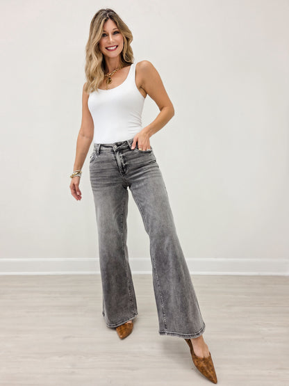Judy Blue SOMBRA Mid-Rise Palazzo Split Back Yoke Jeans