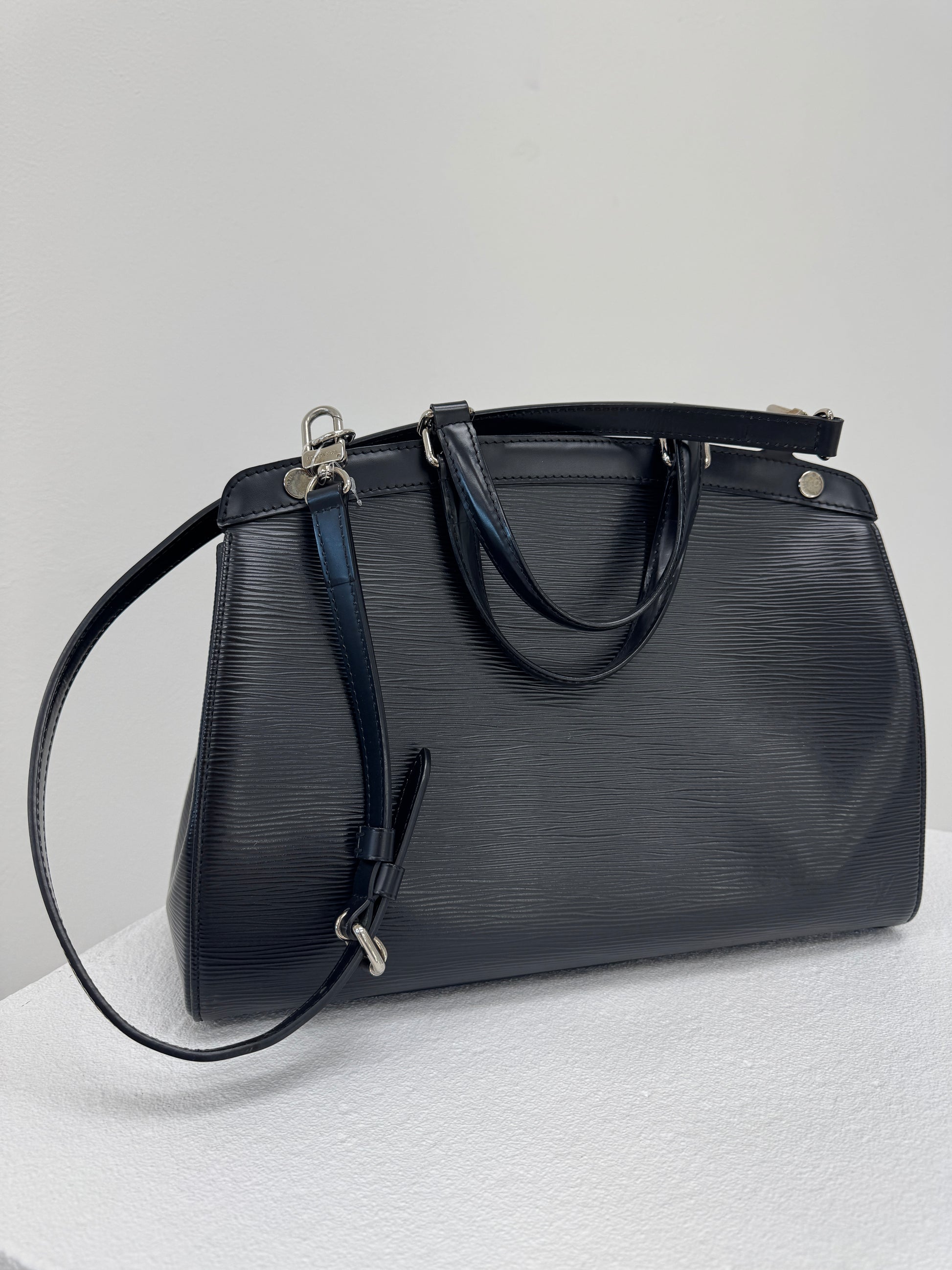 Louis Vuitton Brea Noir MM