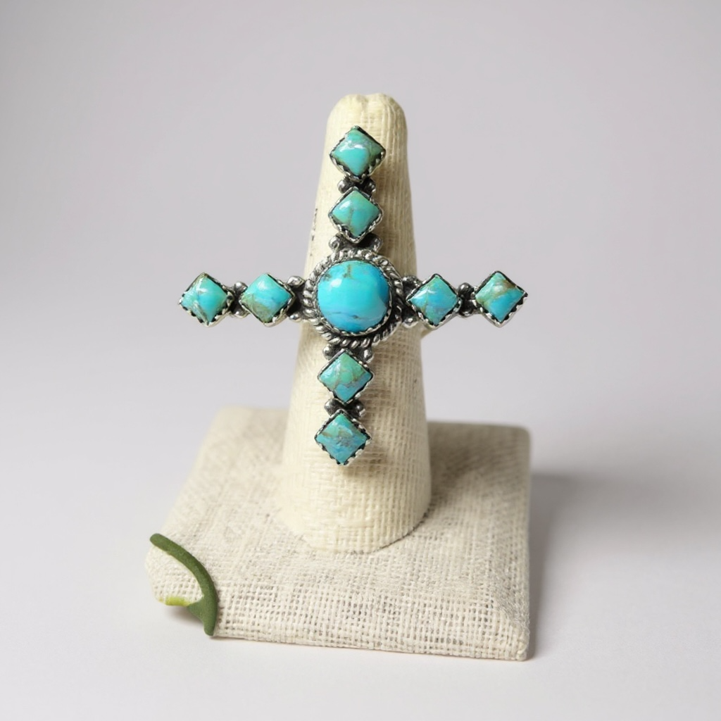 Hada Collection Kingman Cross Ring