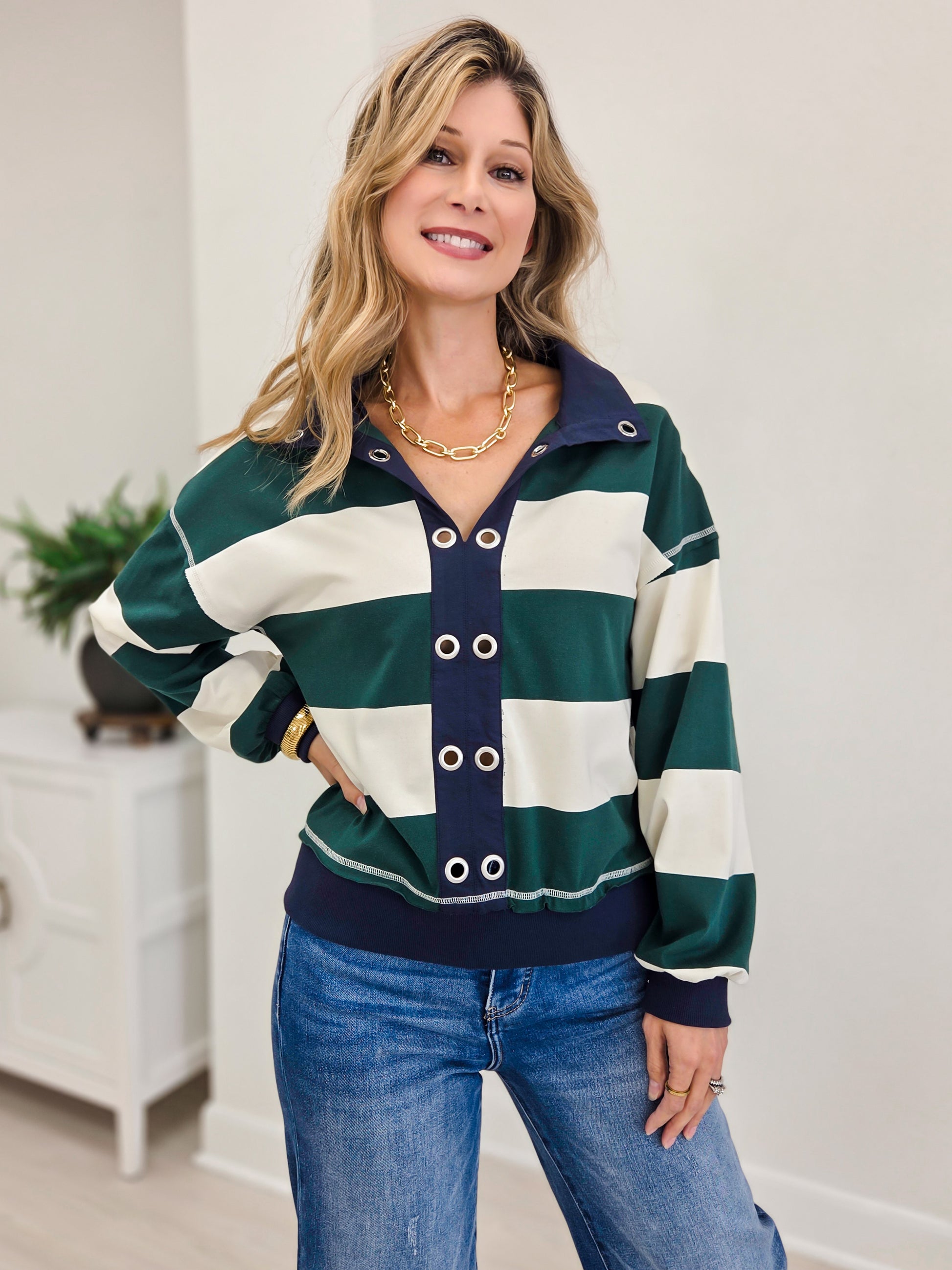 Eyelet Contrast Collar Stripe Top