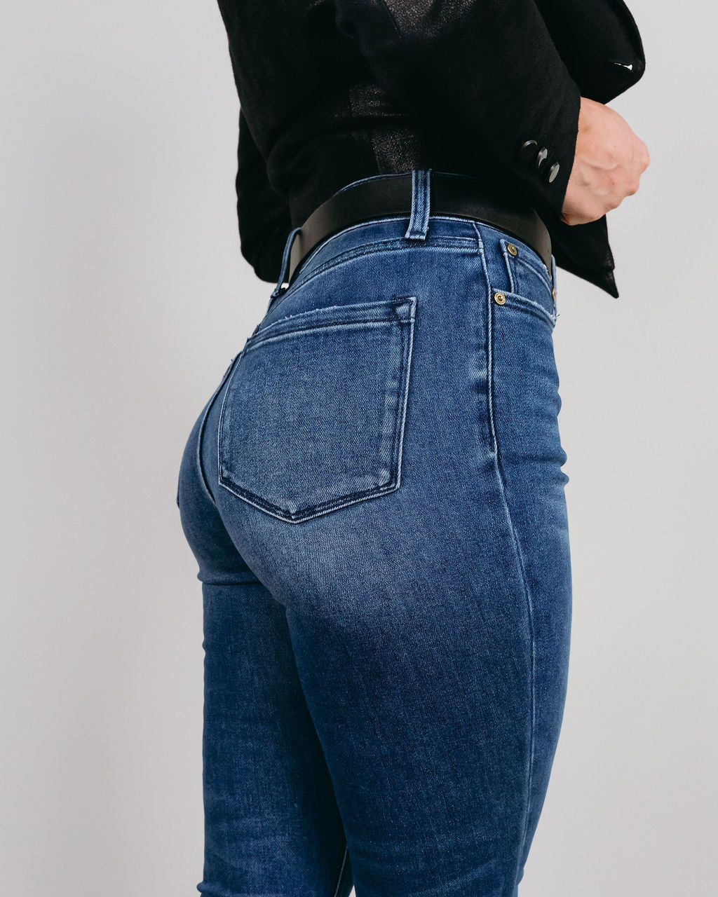 Avery Denim The Relaxed Skinny - Deep Indigo