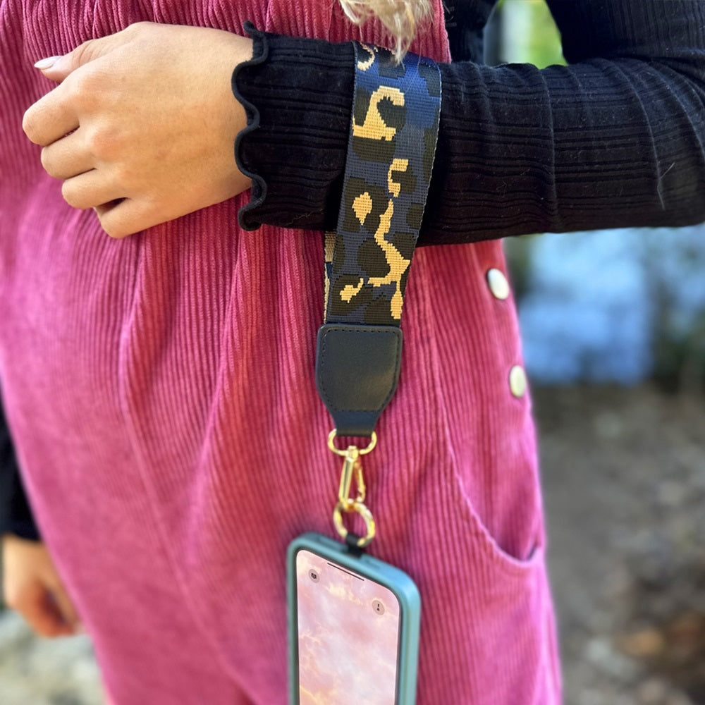 Clip & Go Strap with Pouch - Leopard Collection