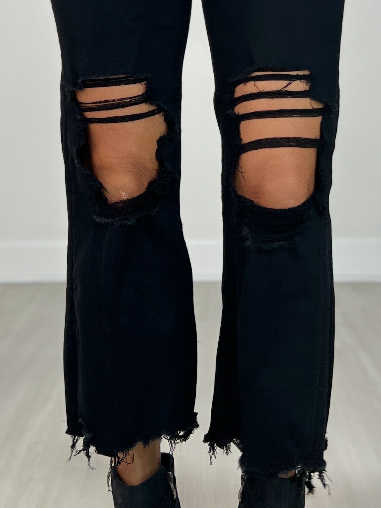 Distressed Knee Flare Crop High-waist Pants