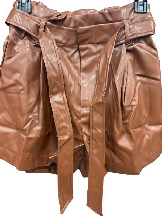 FAUX LEATHER SHORTS WITH BELT