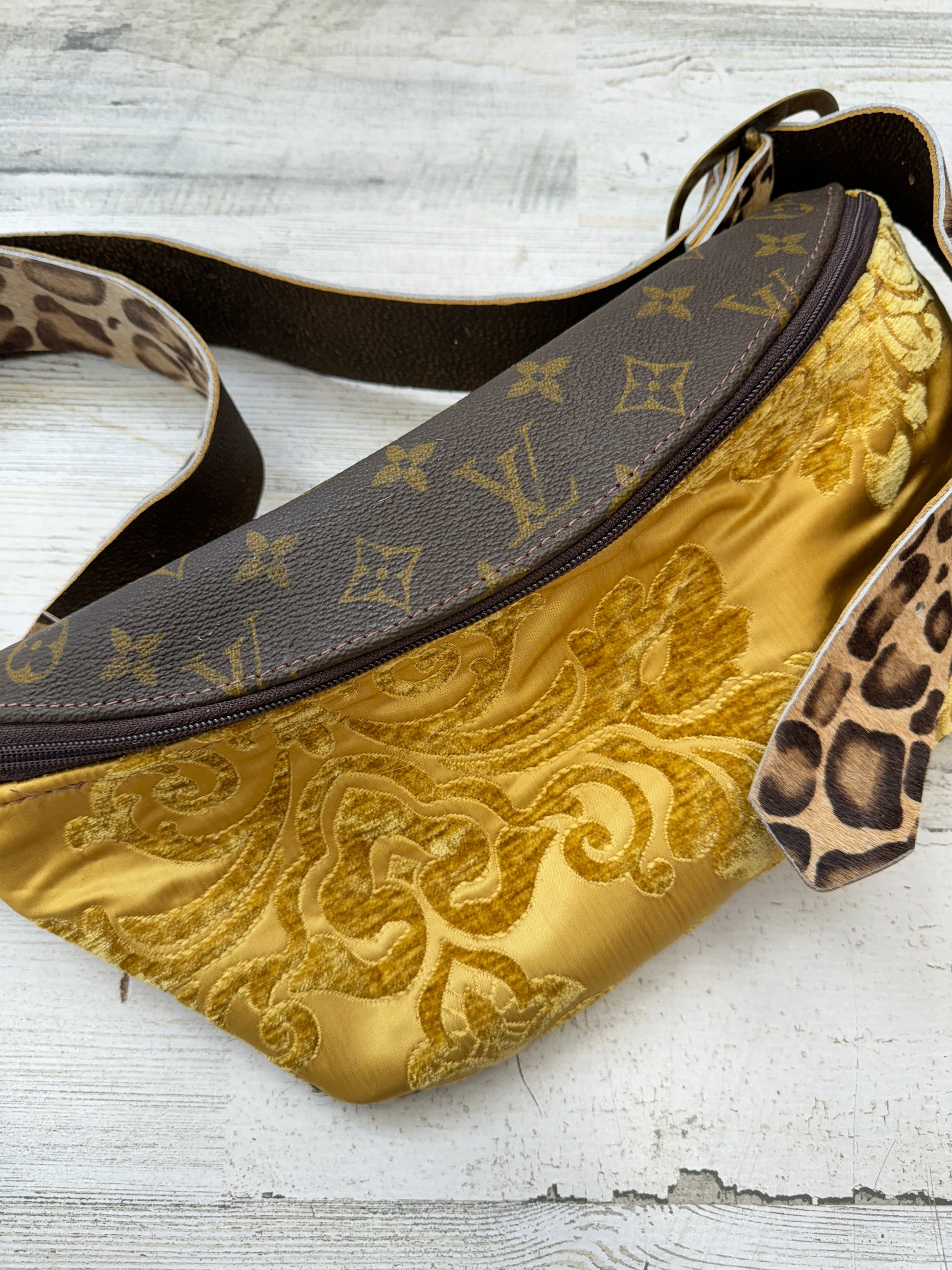 LV Detail Leather Bum Bag
