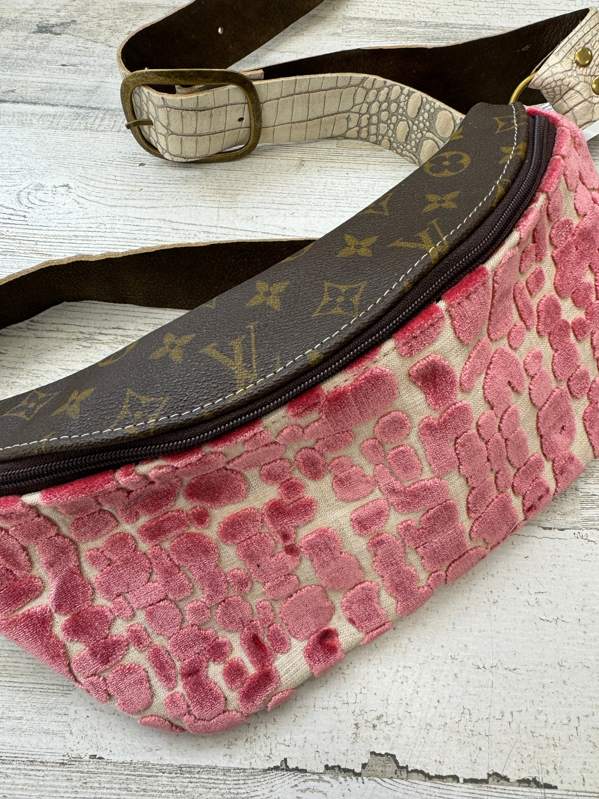 LV Detail Leather Bum Bag