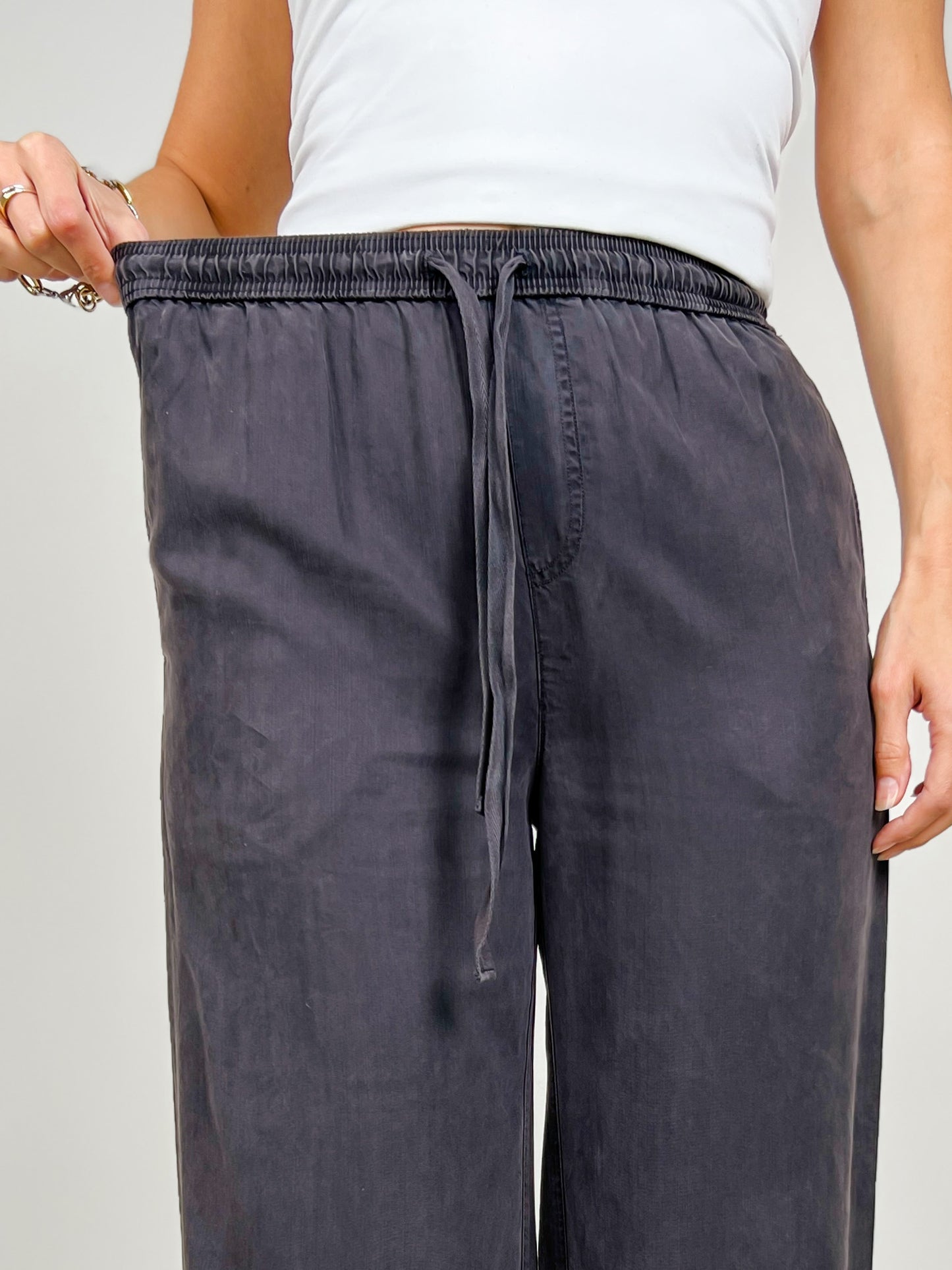 Elastic Waist Band Tencel Wide Leg Pants