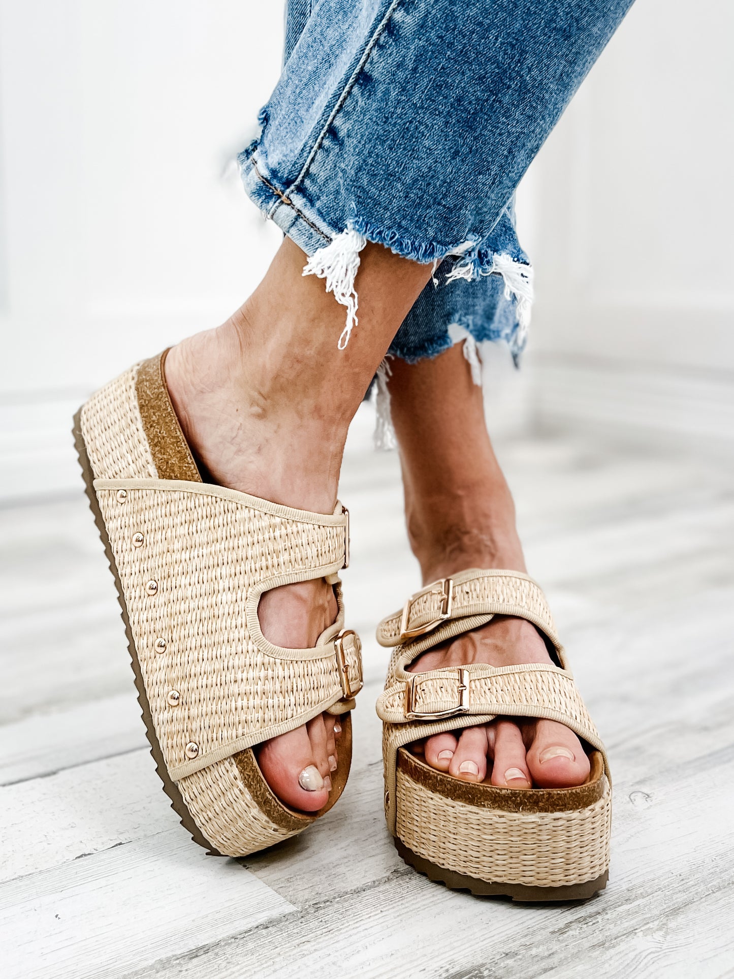 Corkys Wannabe Raffia Platform Sandal