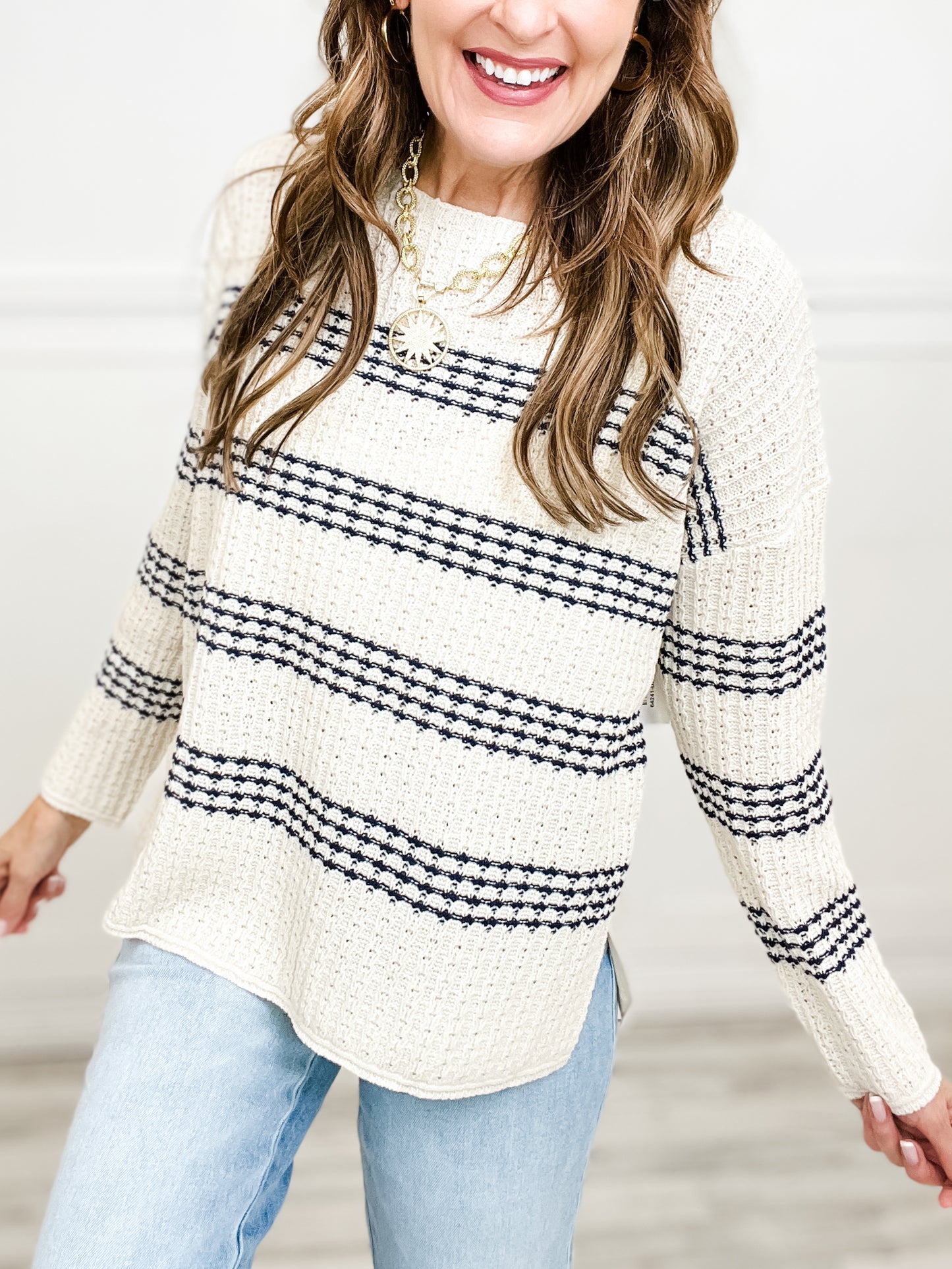 OVERSIZED STRIPE LONG SLEEVE KNIT SWEATER