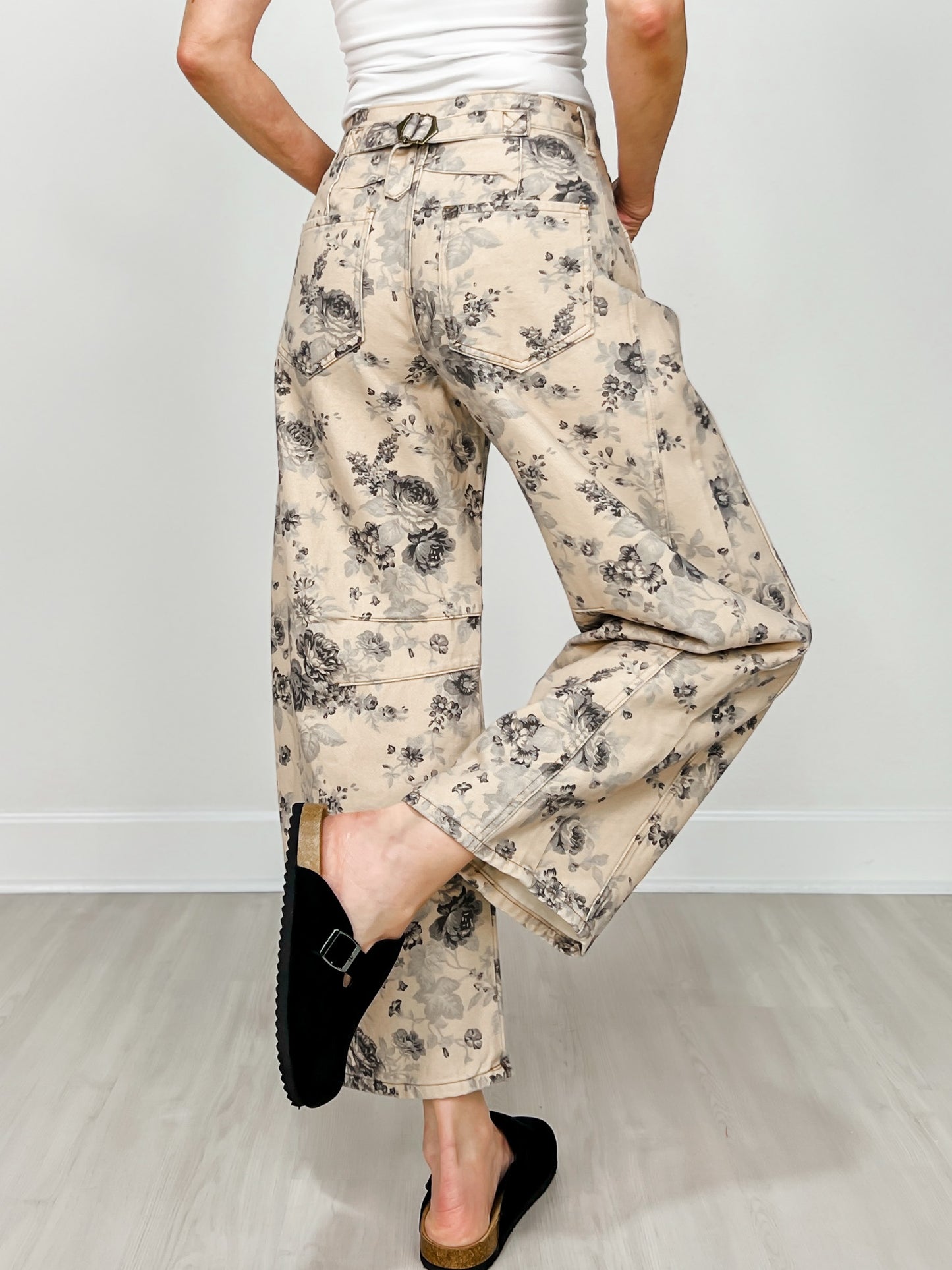 Back Buckle Strap Rose Printed Barrel Jean