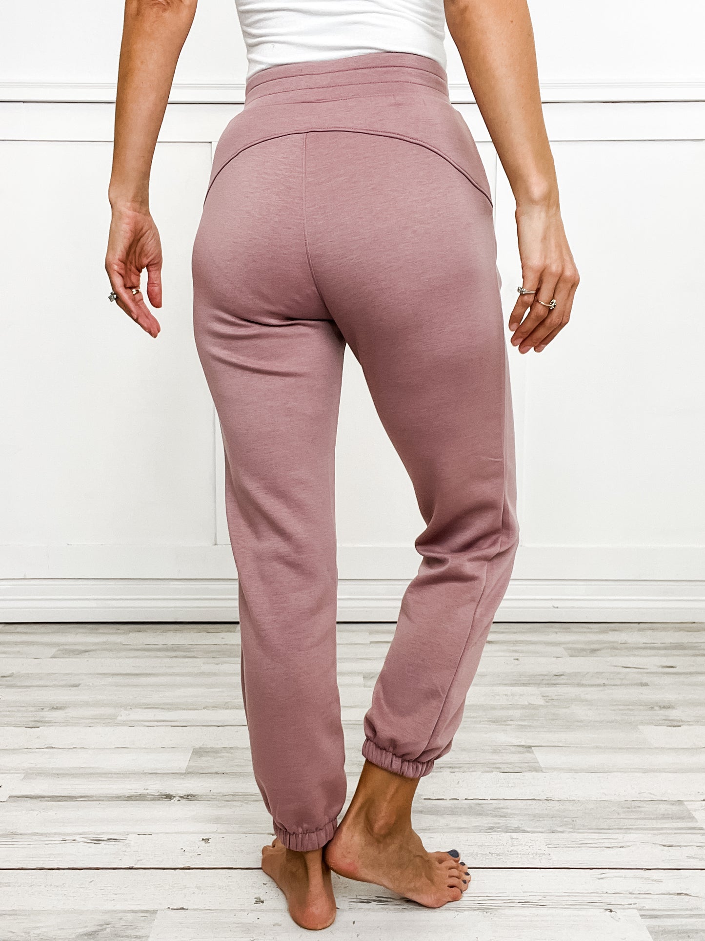 HAMPTONS DAYTRIP Travel Collection  Active/Loungewear in MAUVE