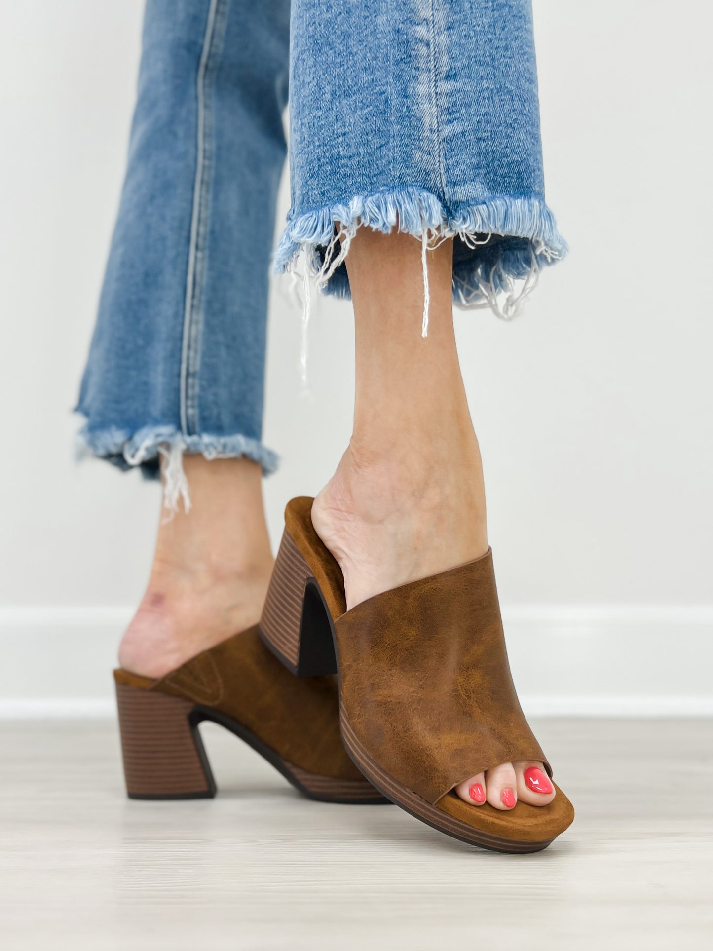 Pierre Dumas MORGEN-13 Block Heel Sandal in New Tan