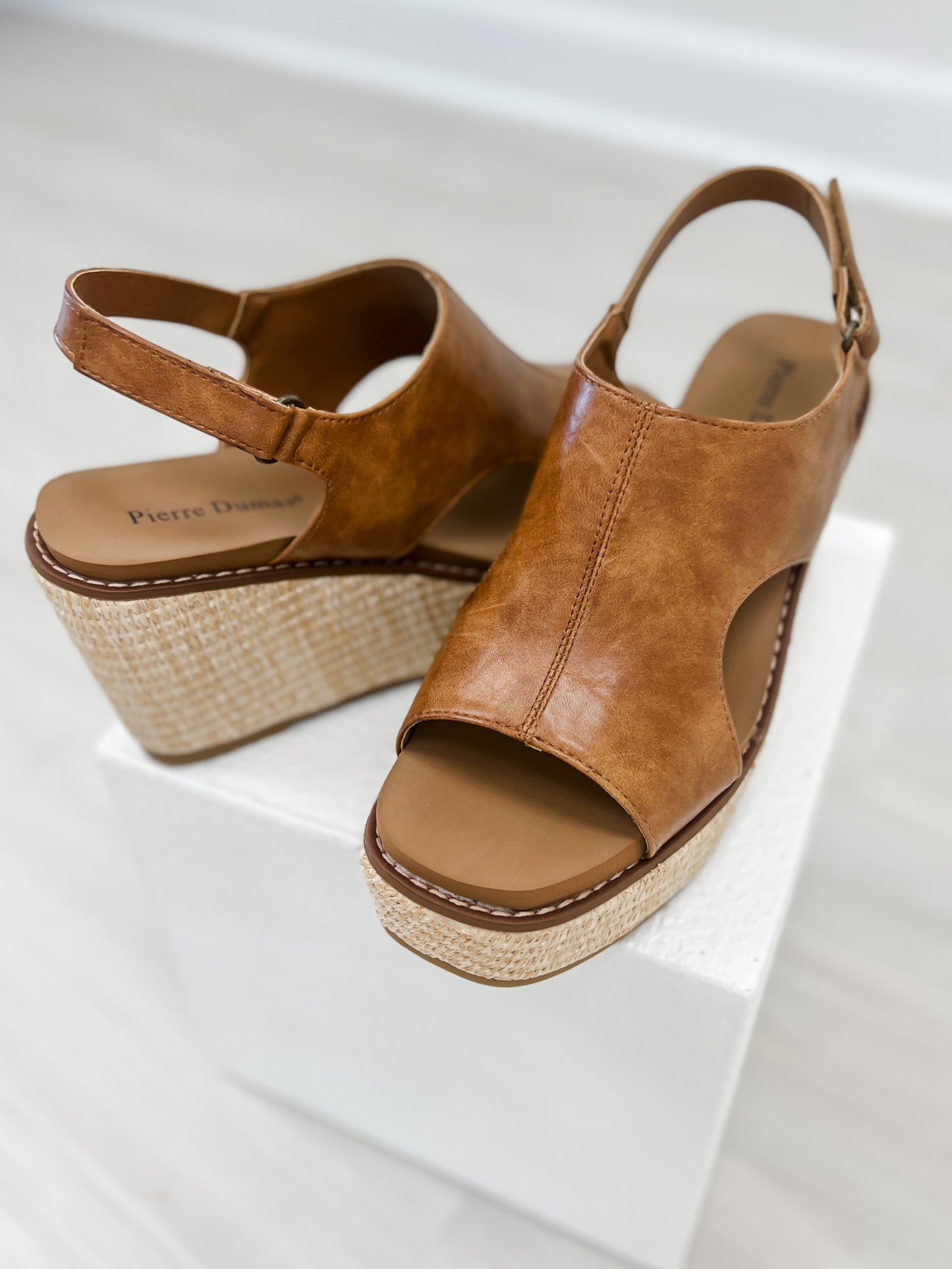 Pierre Dumas FLYNN-3 Wedges in Whiskey