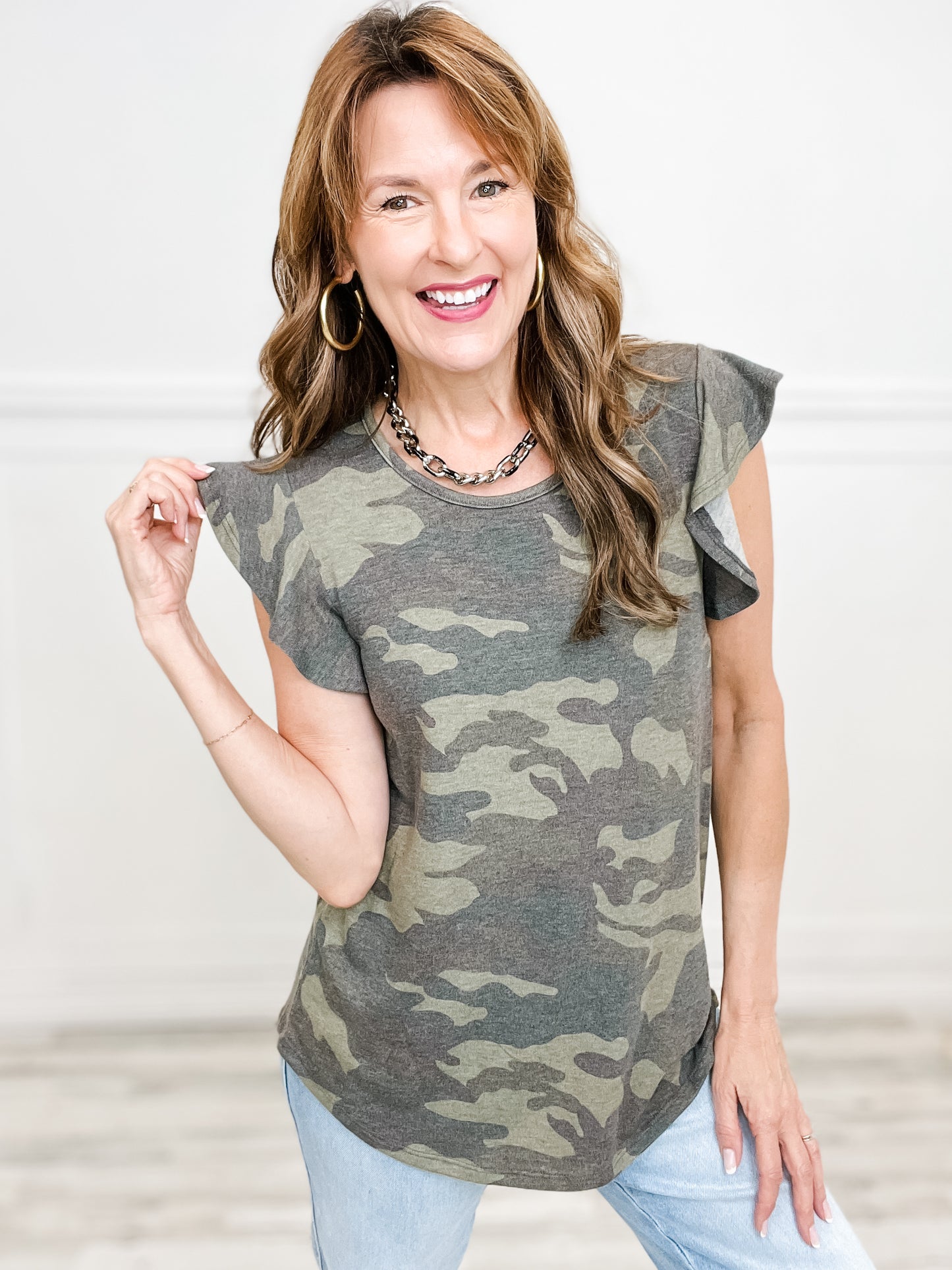 CAMO PRINT SHORT SLEEVE RUFFLE TOP