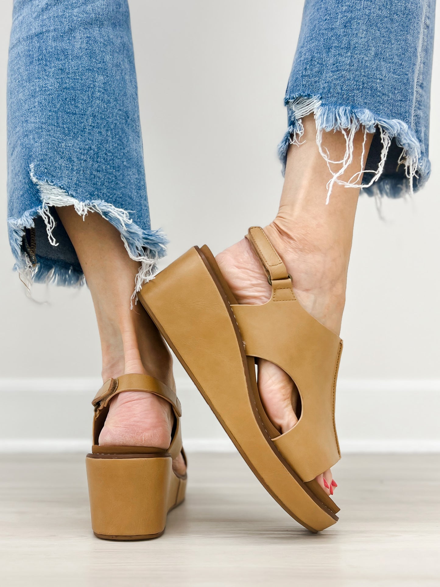 Pierre Dumas SONDA-6 Sandals in Taupe