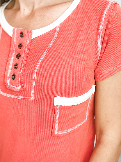 Round neck overlock stitch front pocket solid top