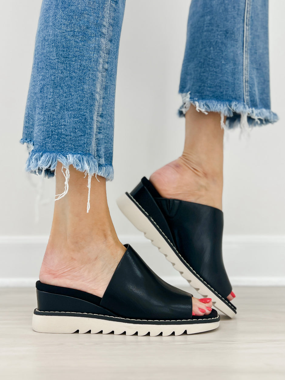 Pierre Dumas Expand-1 Sandals in Black