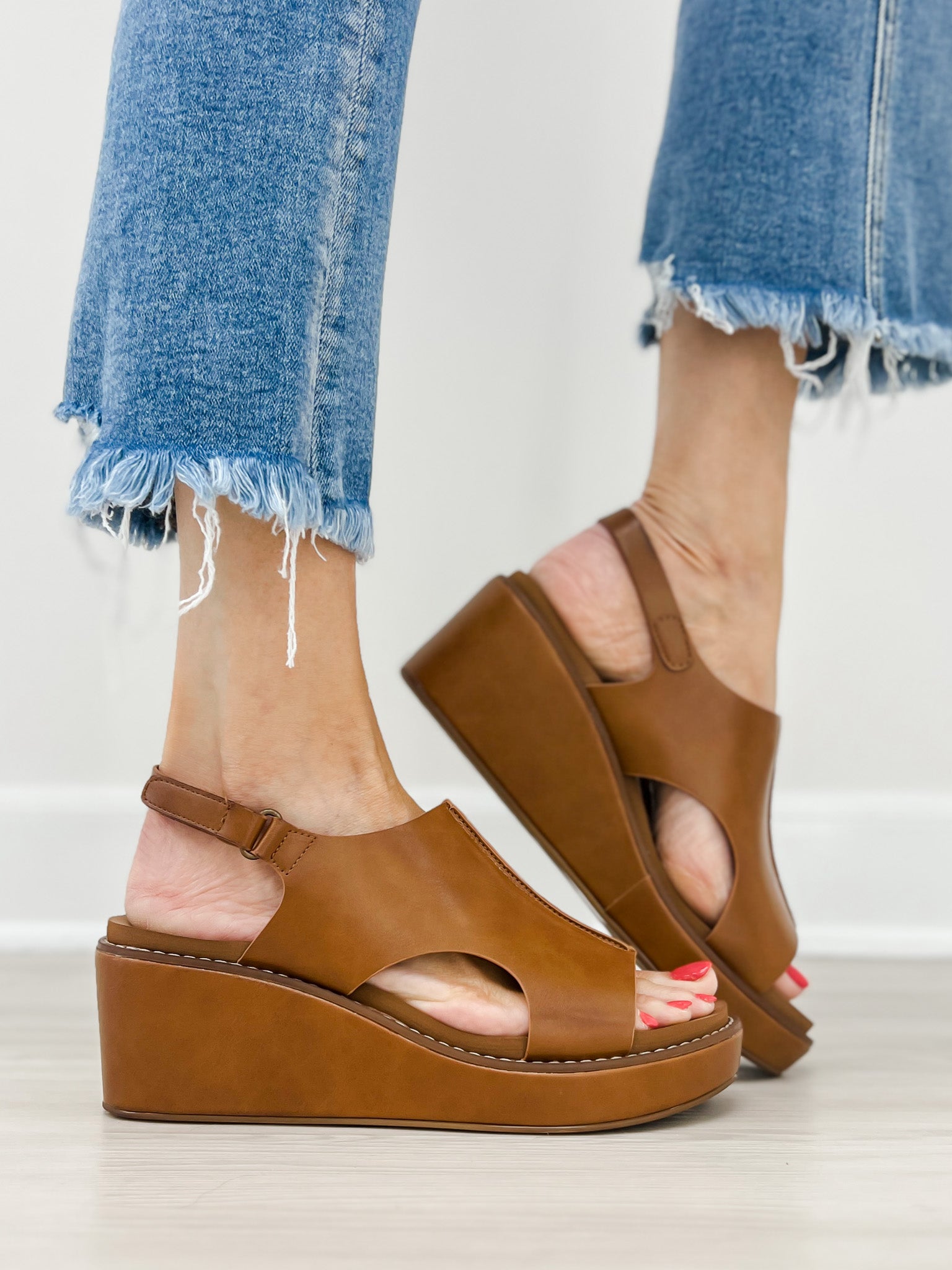 Pierre Dumas SONDA-6 Sandals in Whiskey