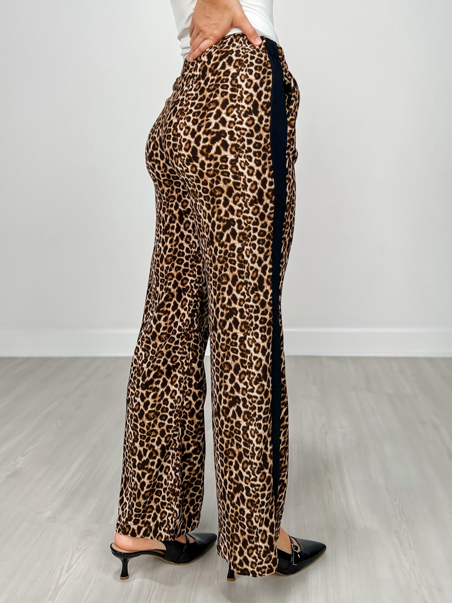 Leopard Print Wide Leg Pants With Pockets