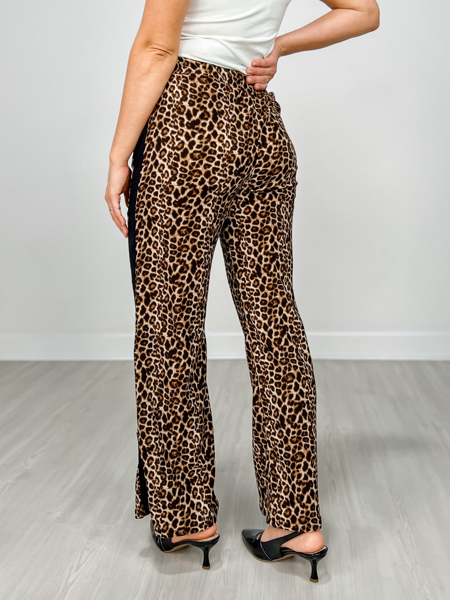 Leopard Print Wide Leg Pants With Pockets