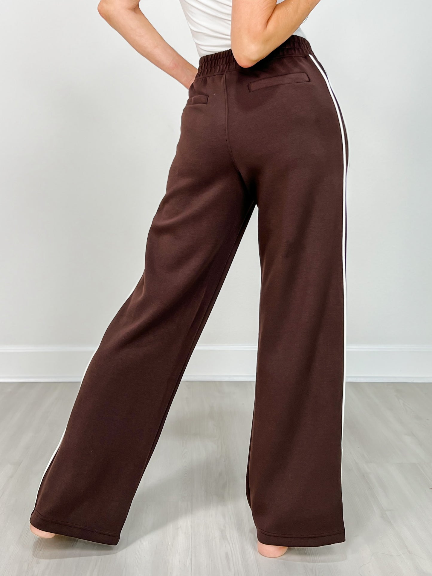 Modal Scuba Stripe Piping Straight Pant in Espresso Cream
