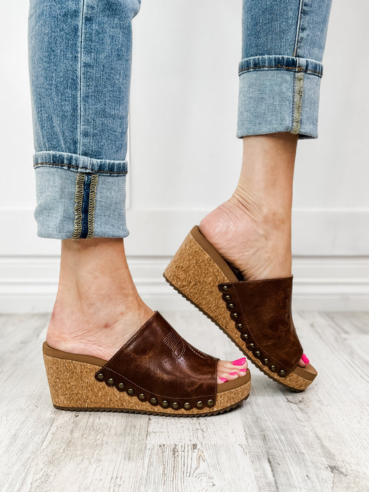 Corkys Saddle Up Wedges in Saddle