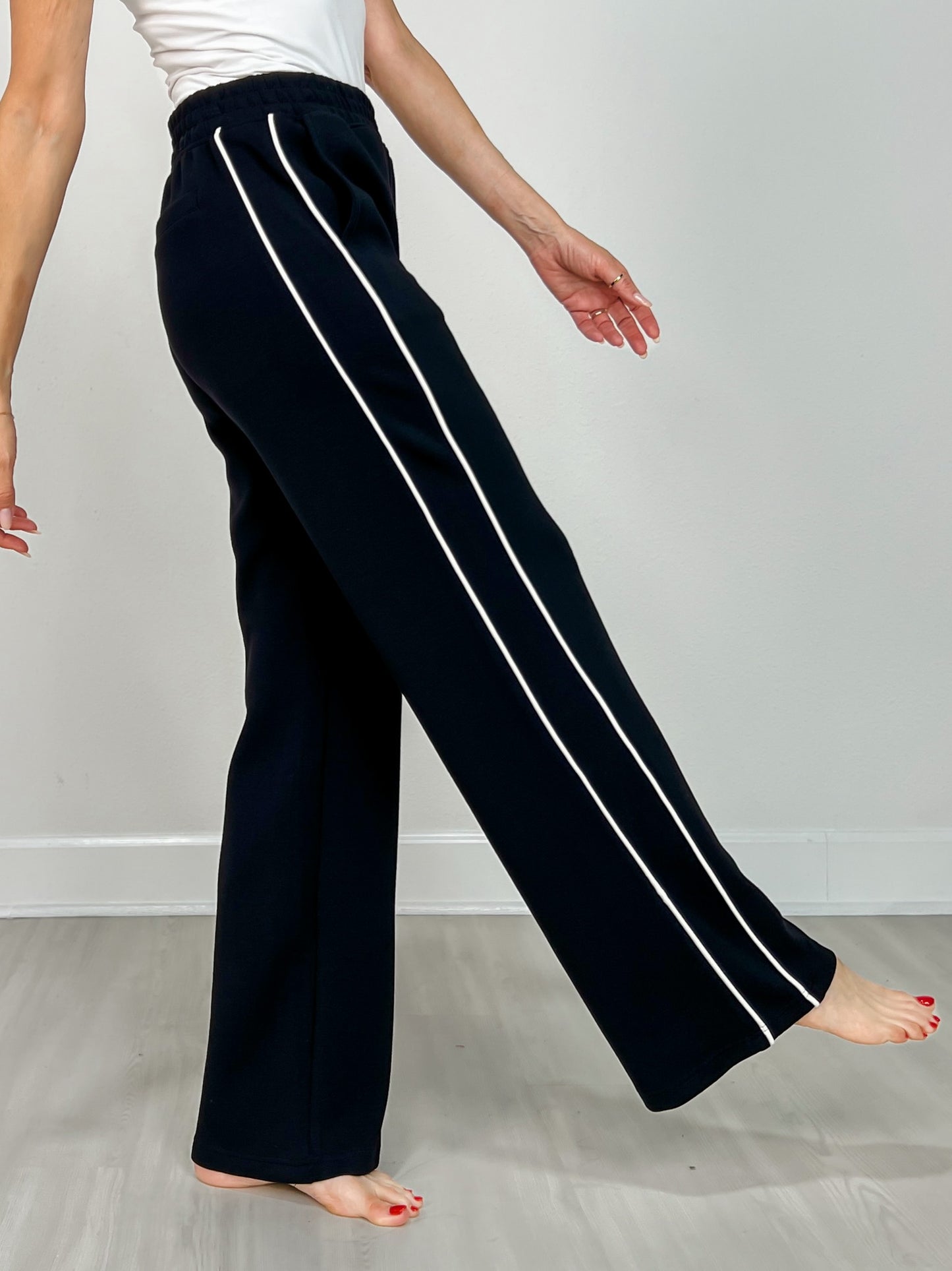 Modal Scuba Stripe Piping Straight Pant in Black Cream