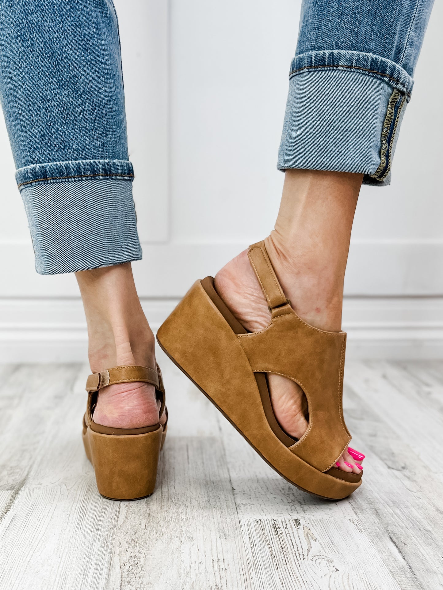 Corkys ALL Carley Wedge in Caramel Shoe