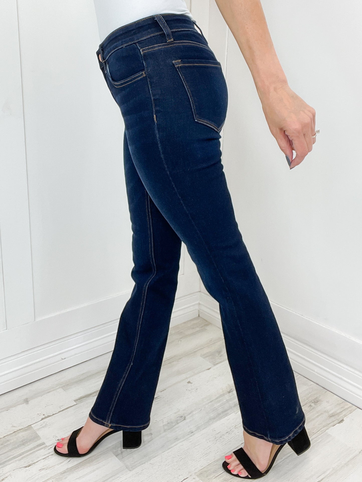 Vervet Miranda Mid Rise Bootcut Jean