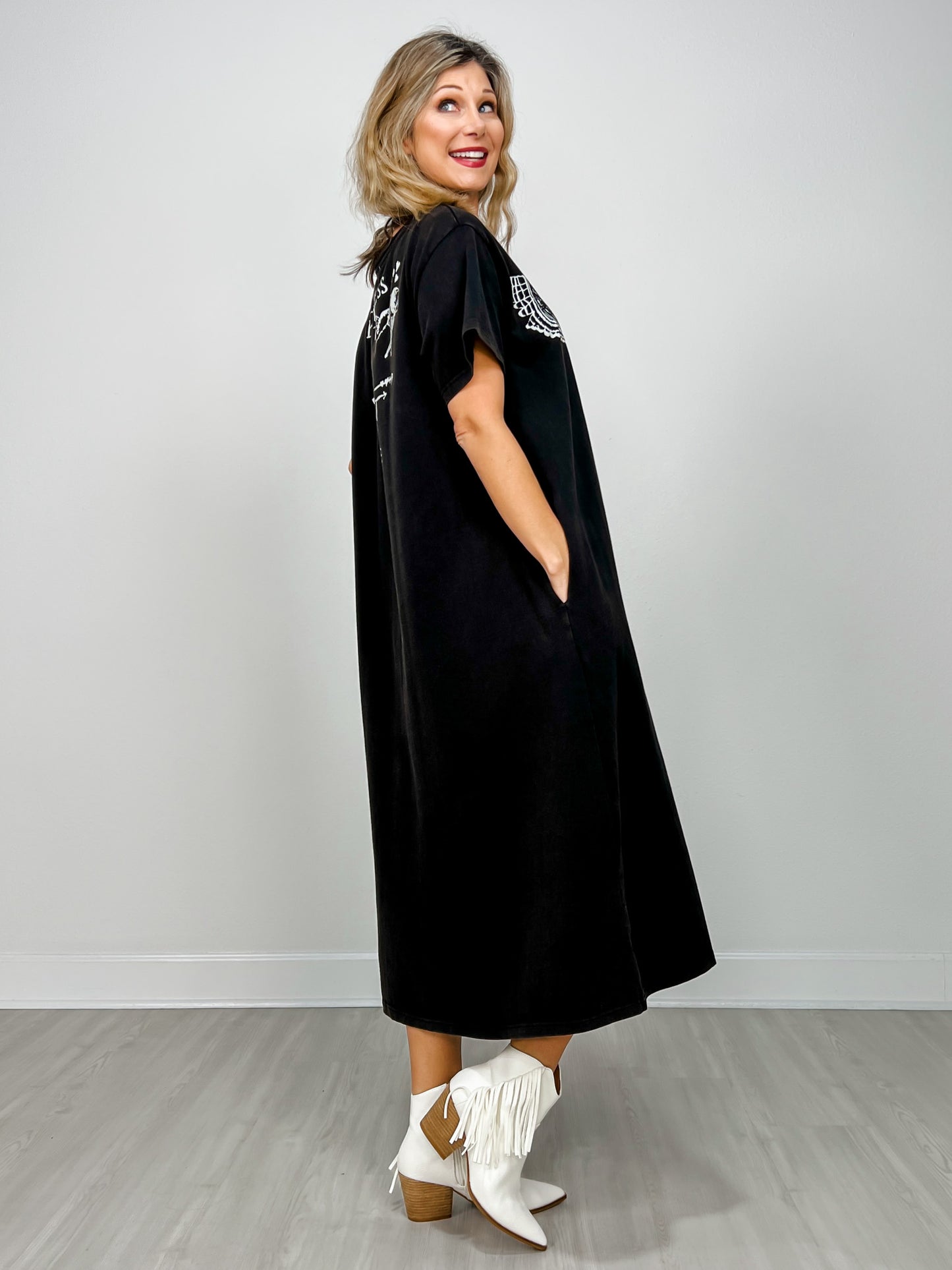 Eagle Print Short Sleeve Midi Dress